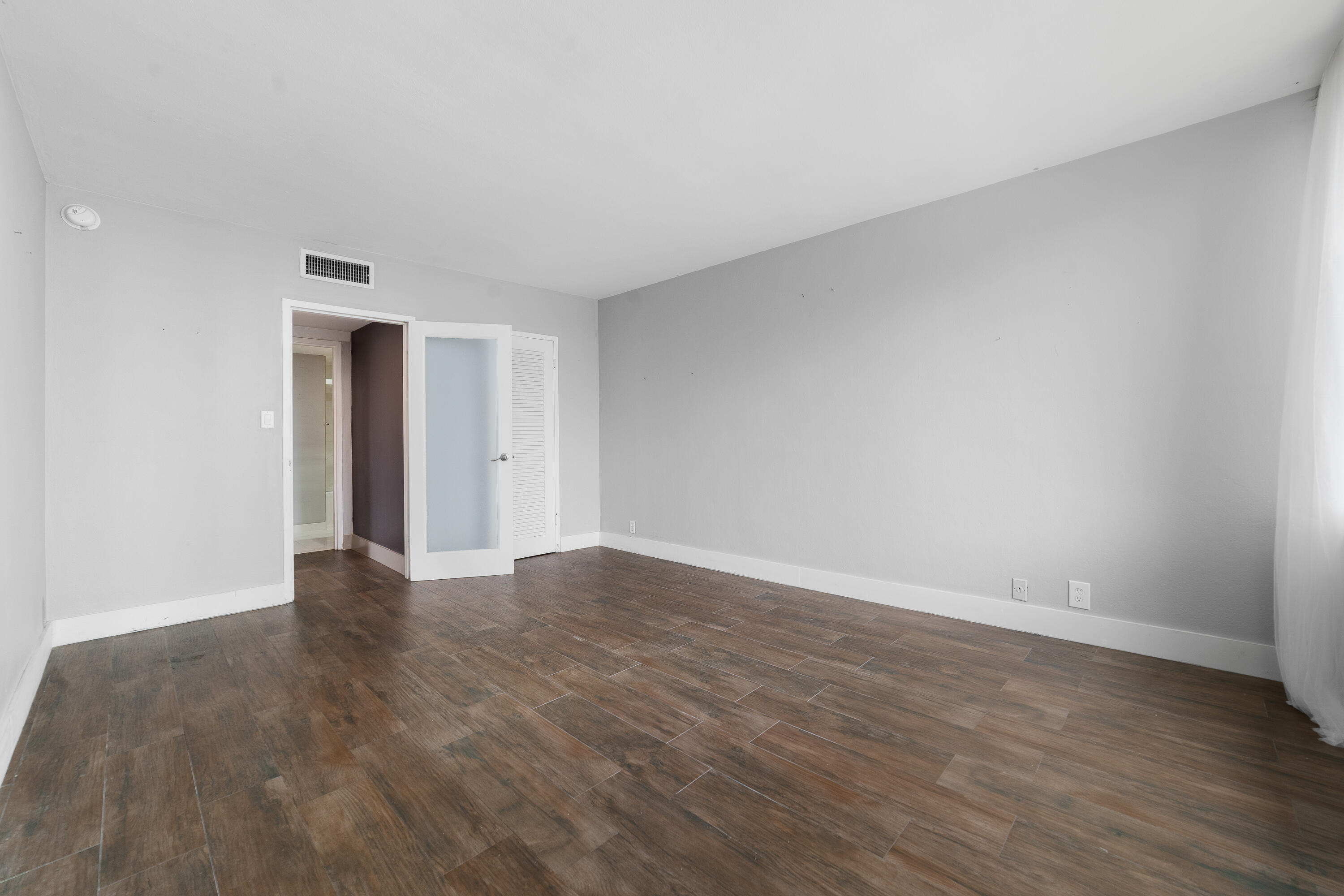 1200 West #316, Miami Beach FL 33139