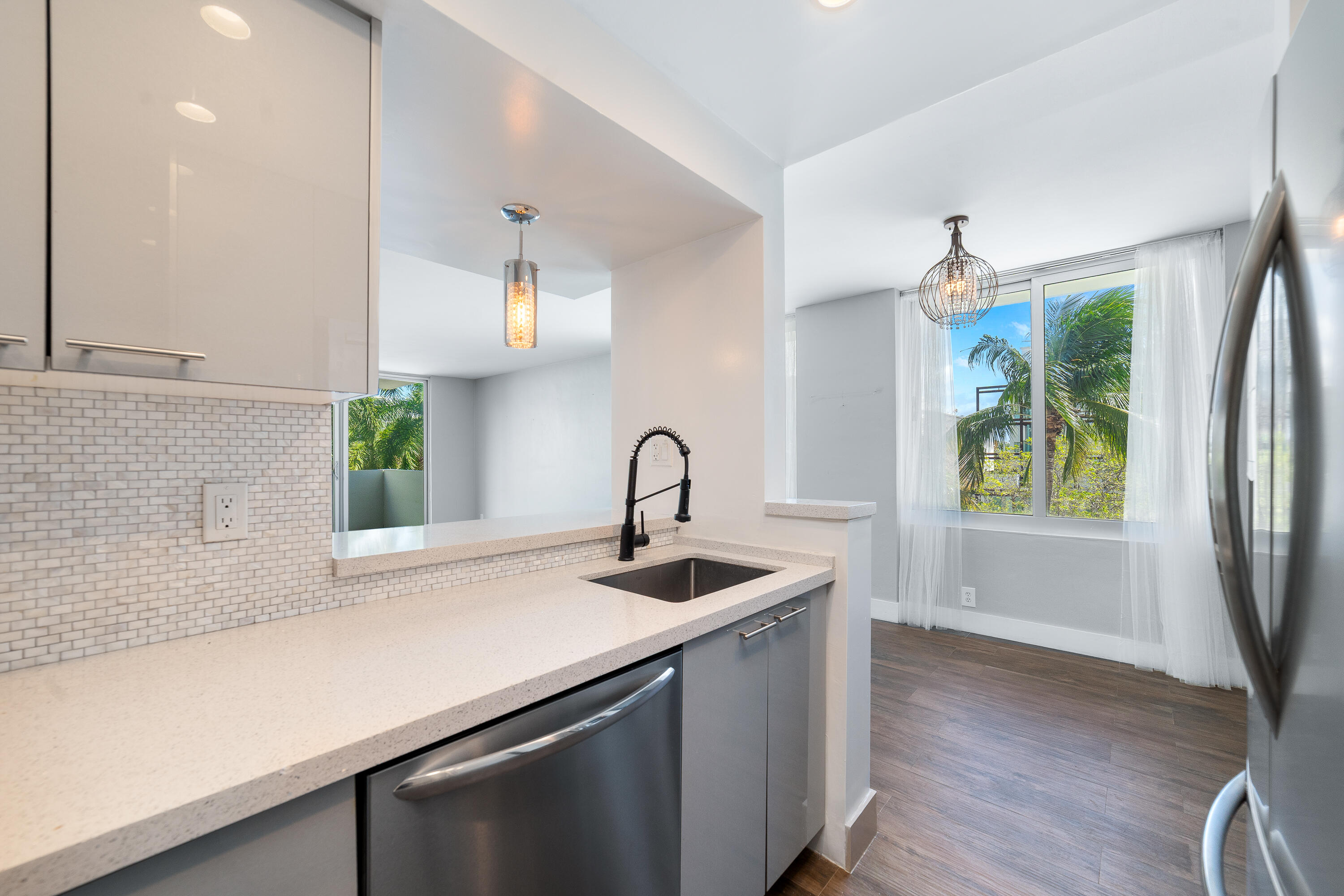 1200 West #316, Miami Beach FL 33139