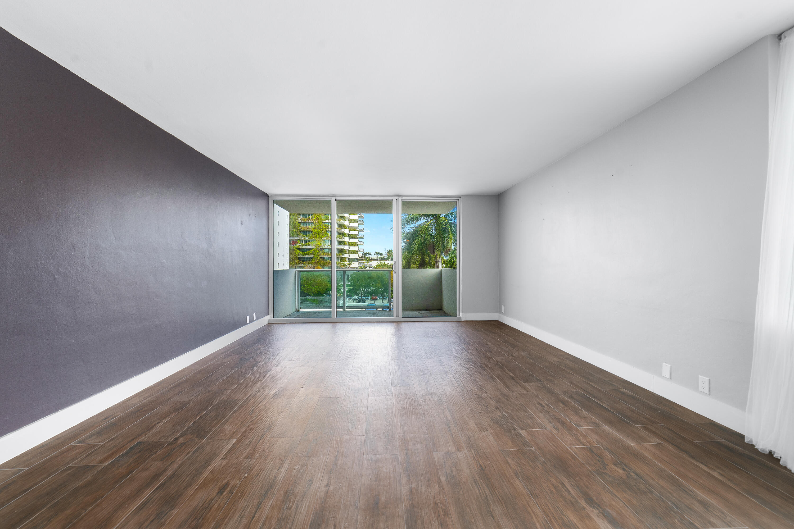 1200 West #316, Miami Beach FL 33139