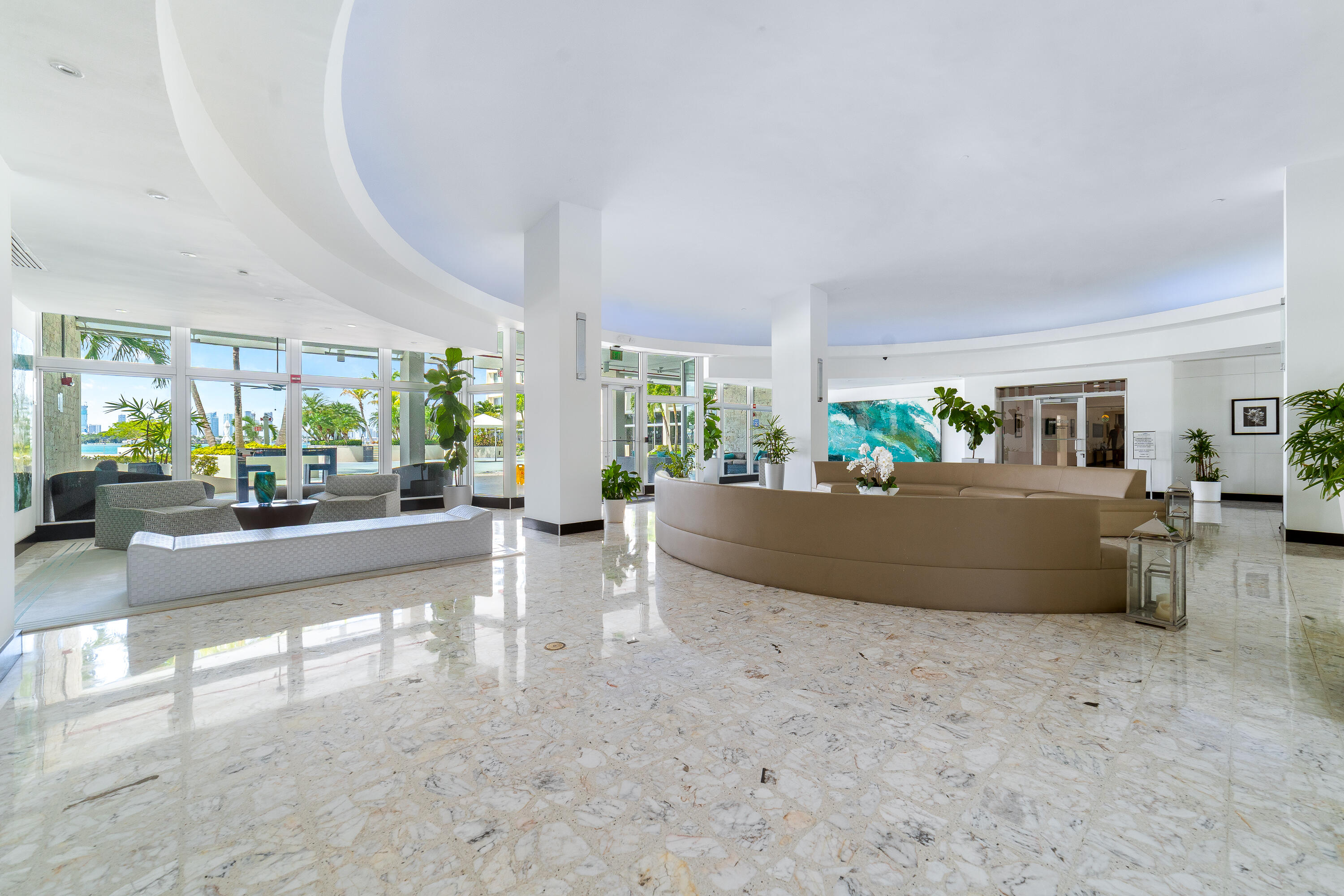 1200 West #316, Miami Beach FL 33139