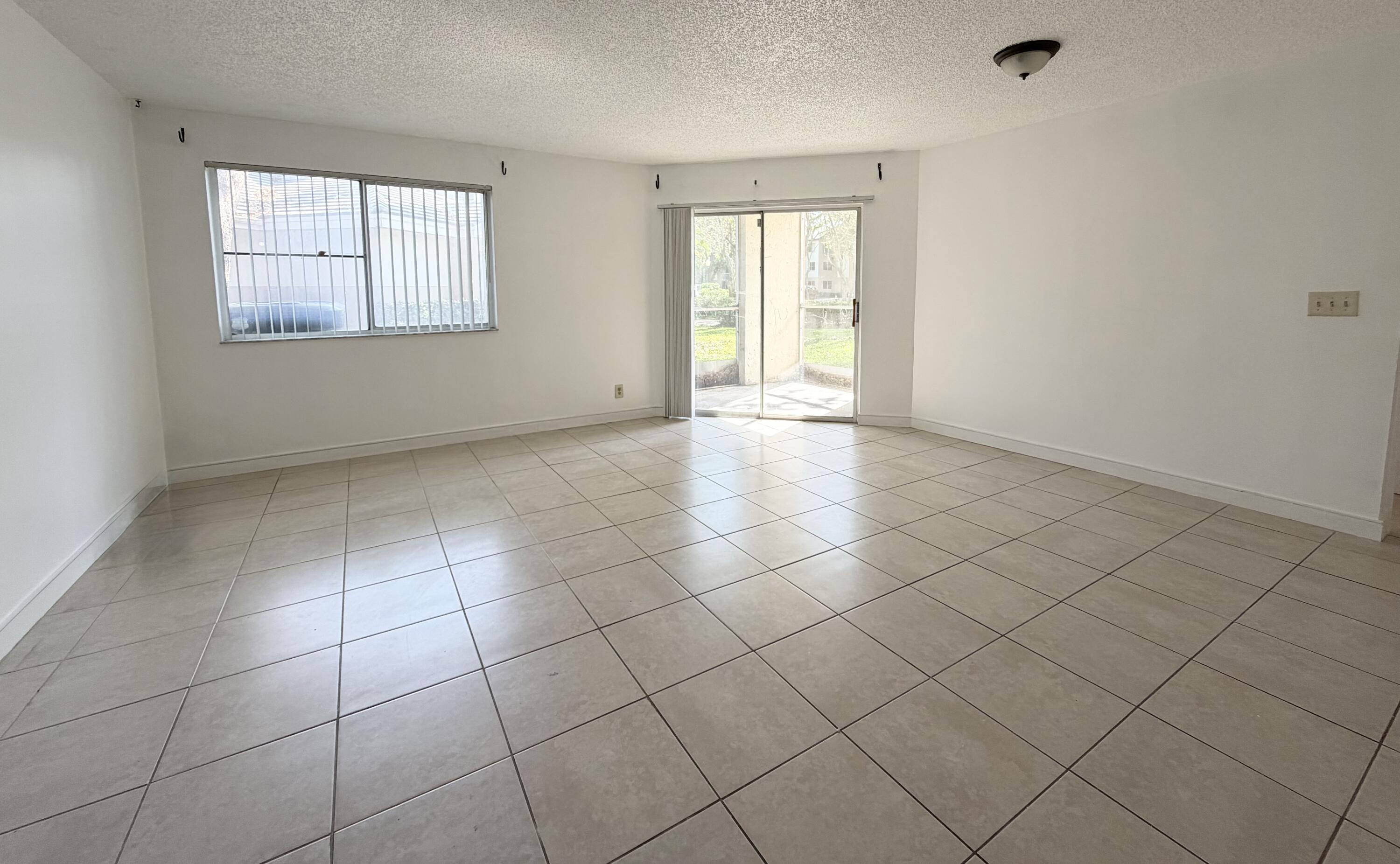 9977 Westview #111, Coral Springs FL 33076