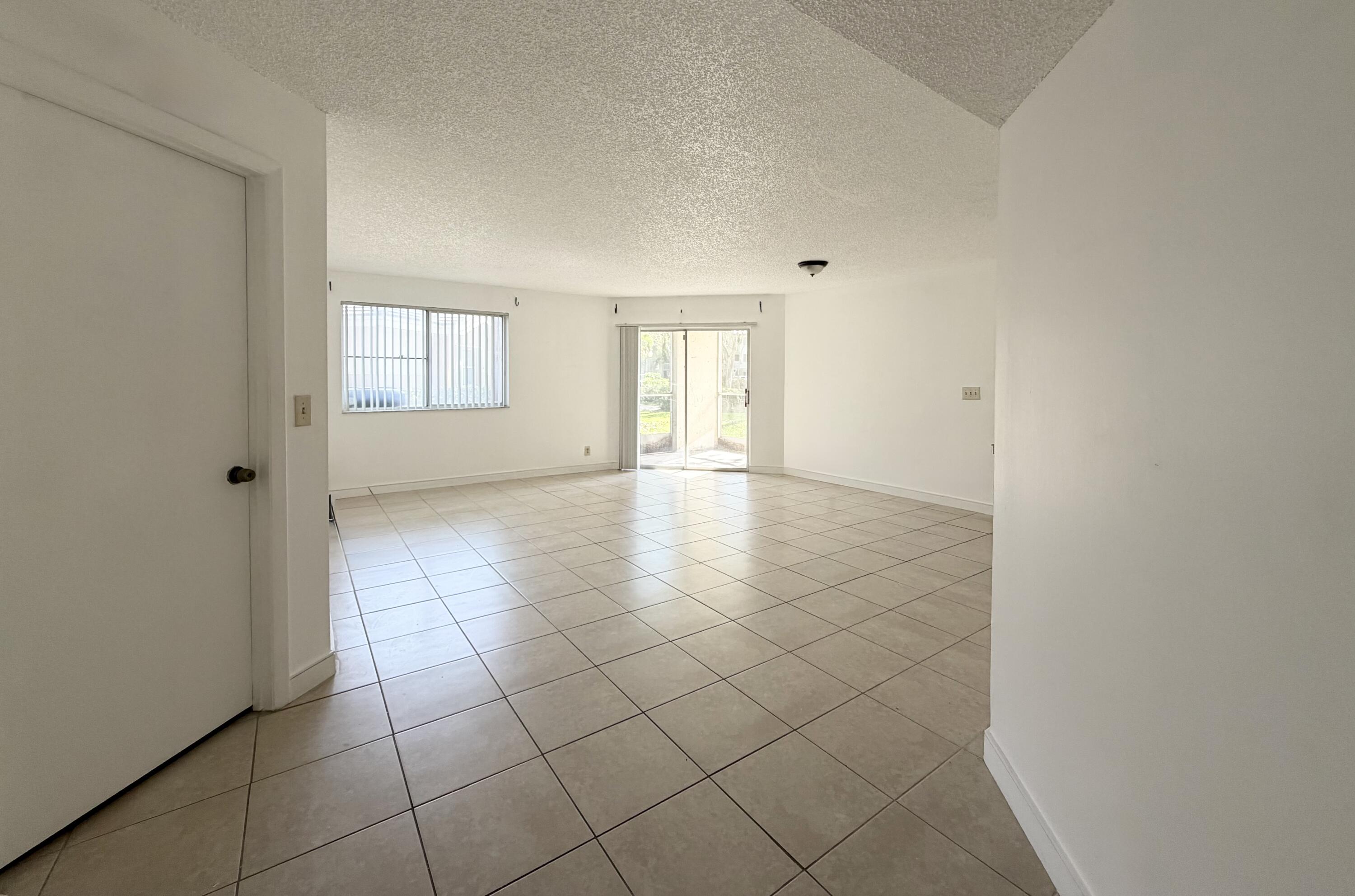 9977 Westview #111, Coral Springs FL 33076