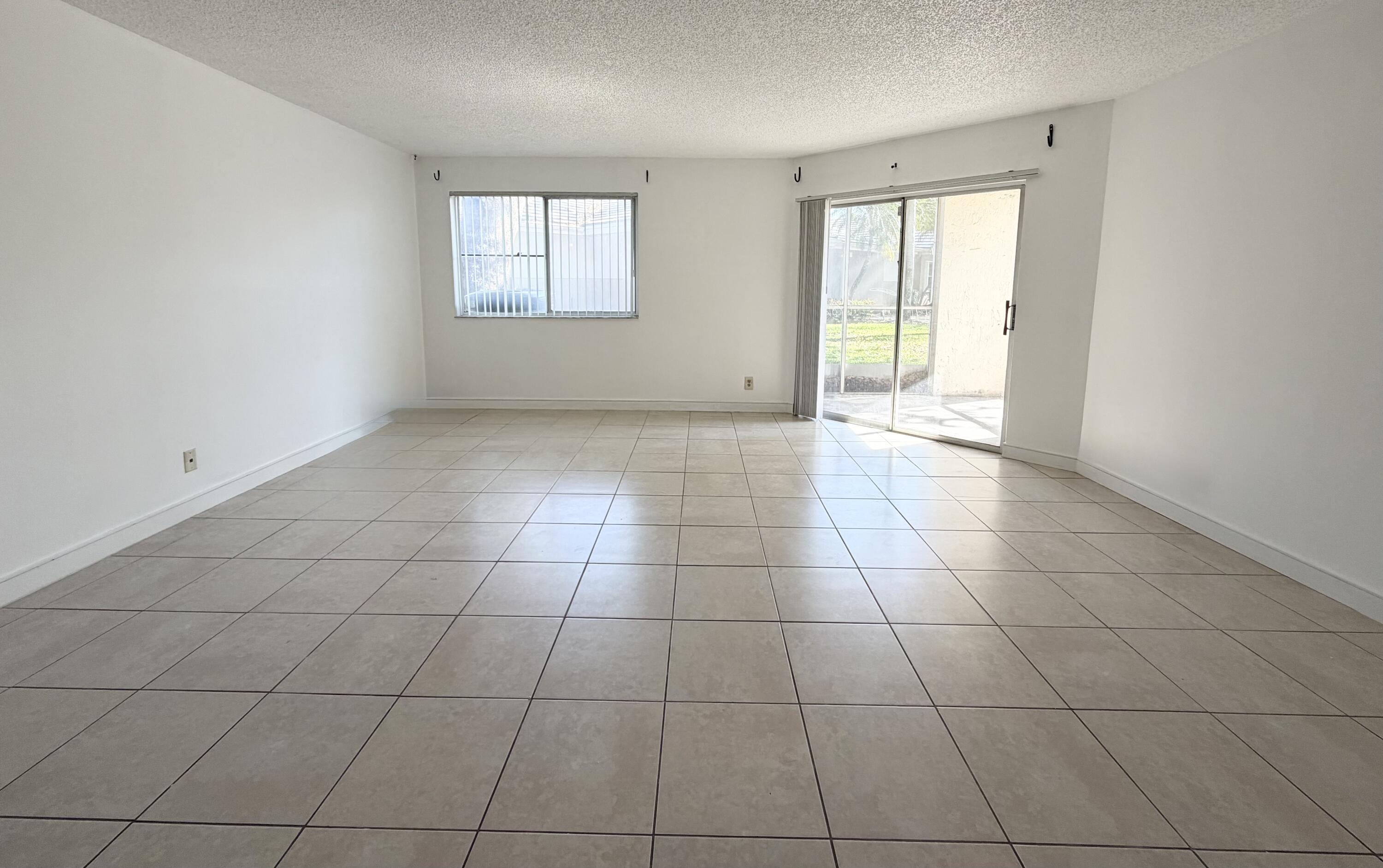 9977 Westview #111, Coral Springs FL 33076