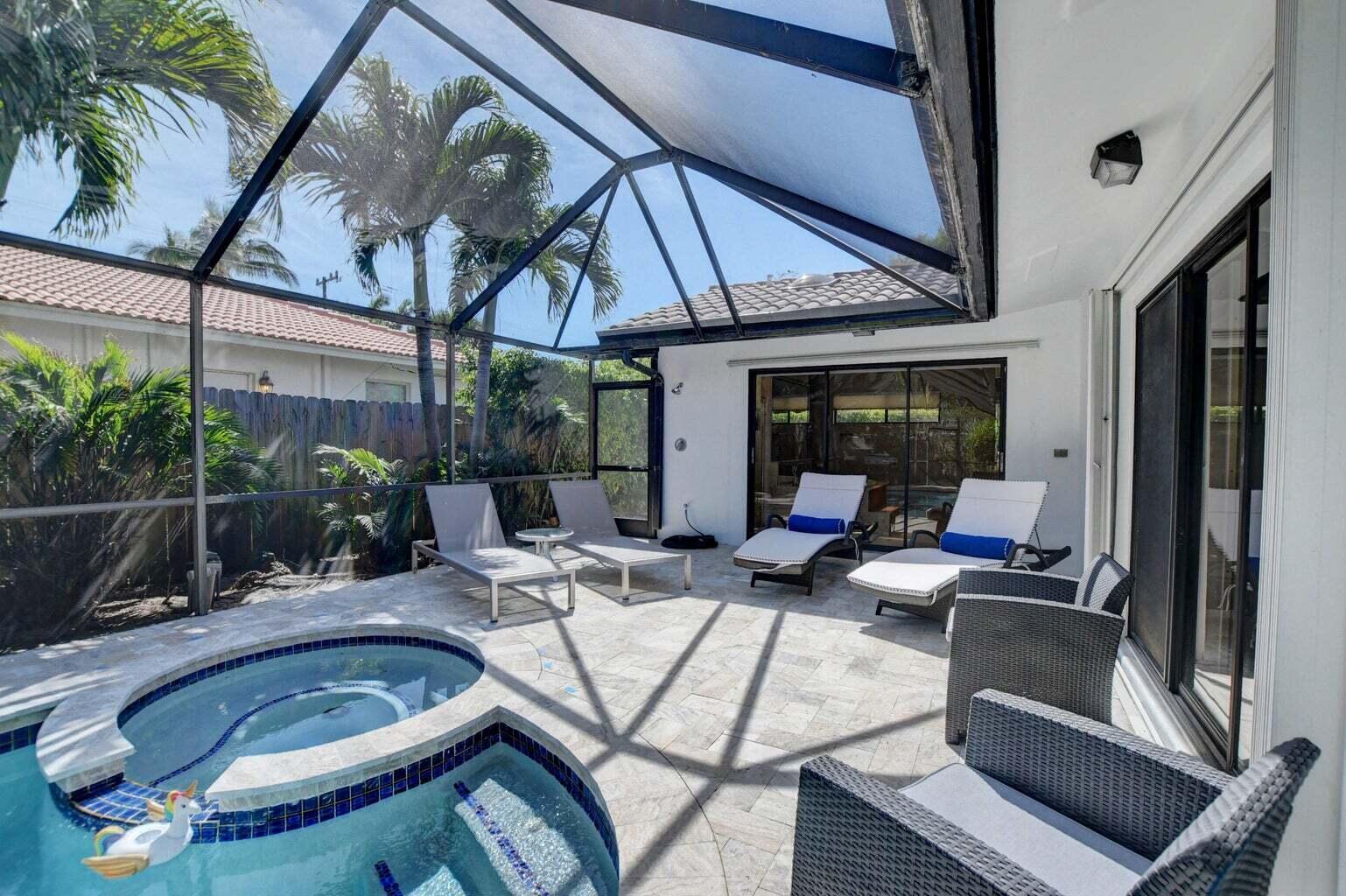 2700 Spanish River, Boca Raton FL 33432