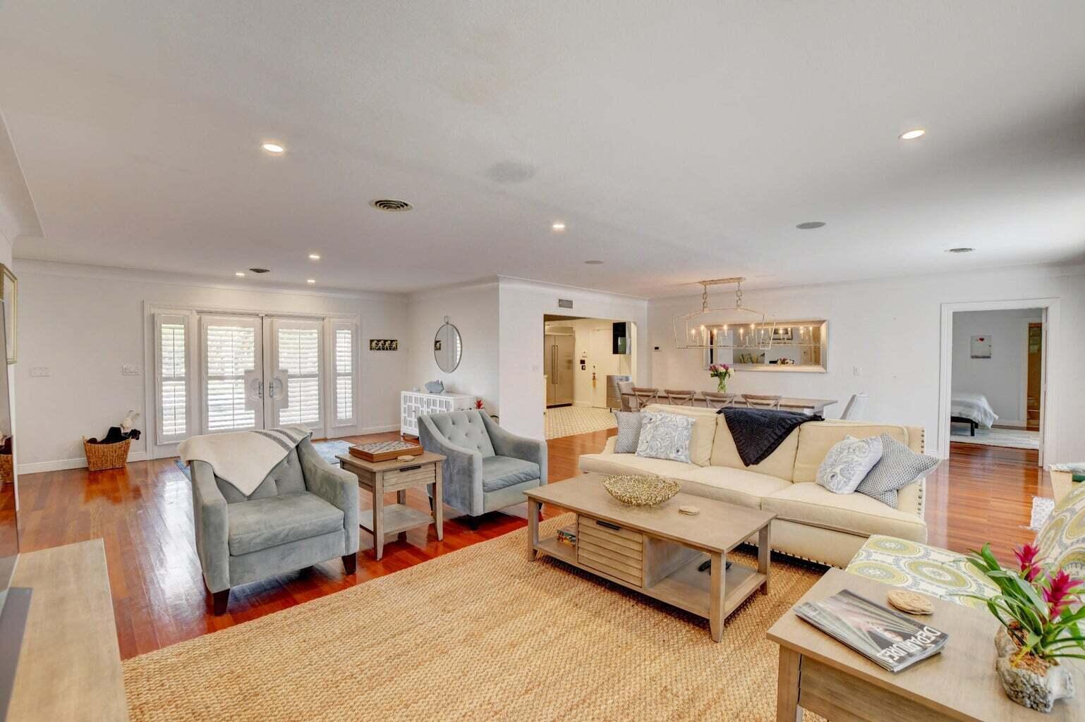 2700 Spanish River, Boca Raton FL 33432