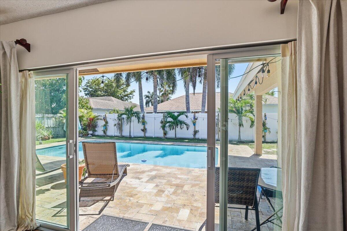 10174 S 182nd Ct, Boca Raton FL 33498