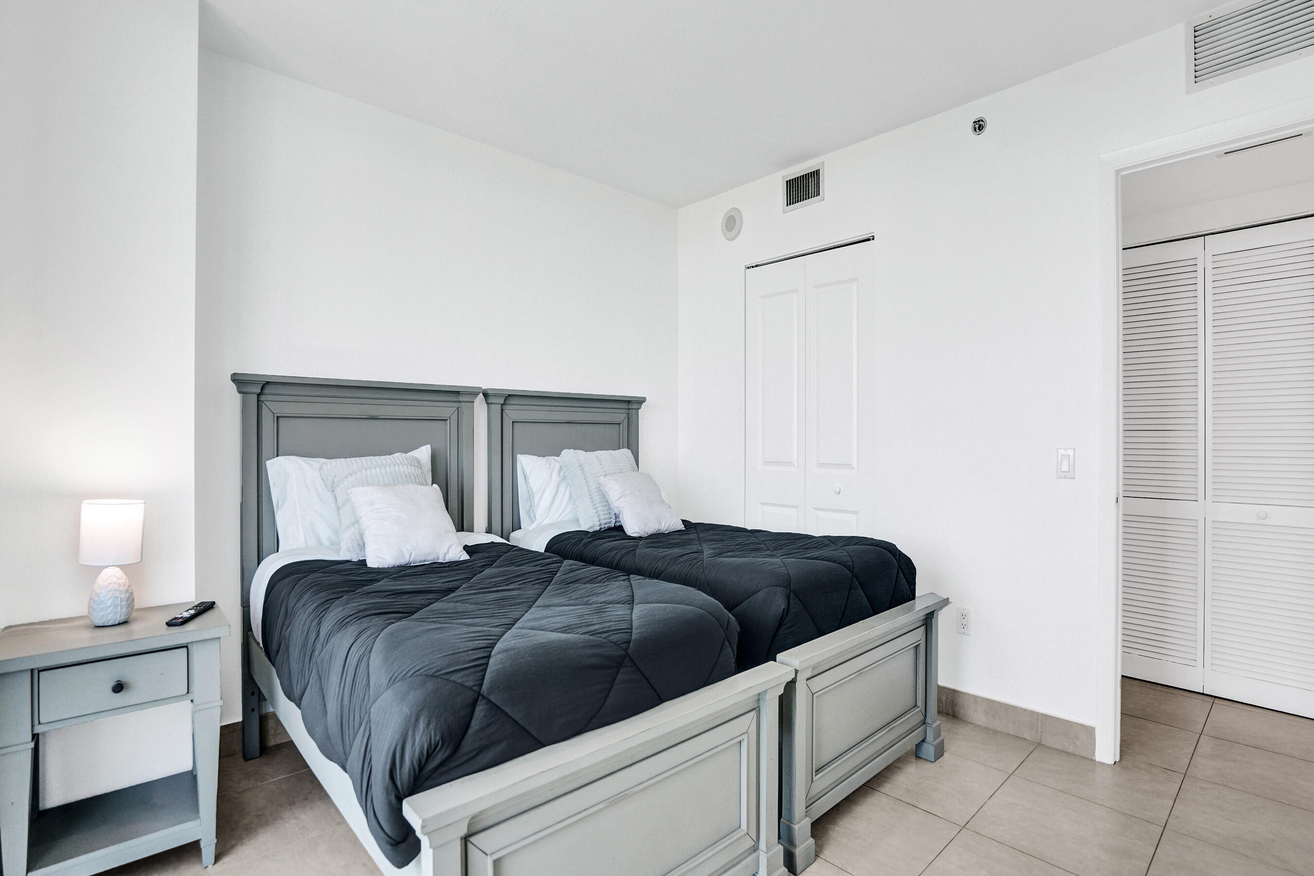 2641 N Flamingo #2105n, Sunrise FL 33323