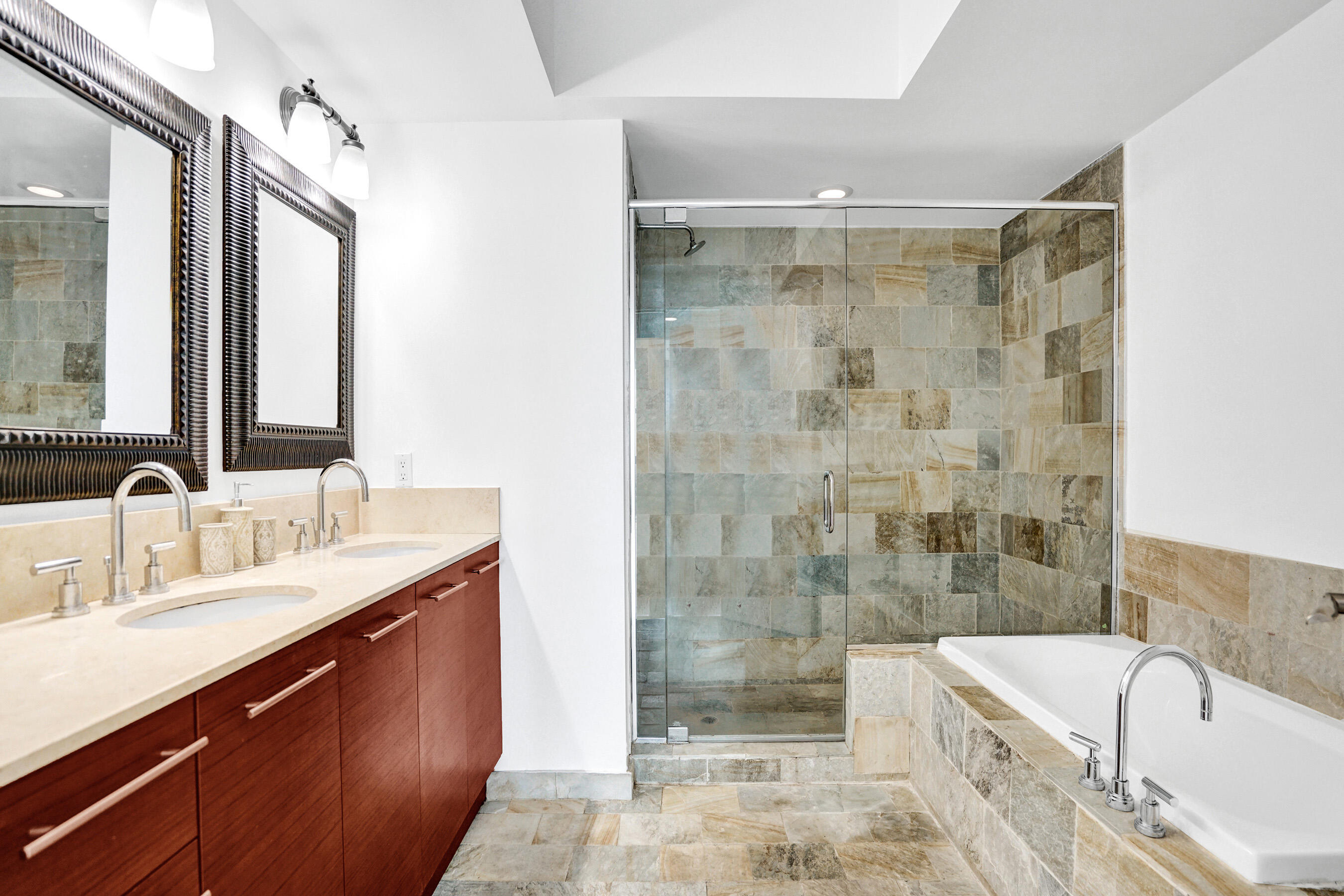 2641 N Flamingo #2105n, Sunrise FL 33323