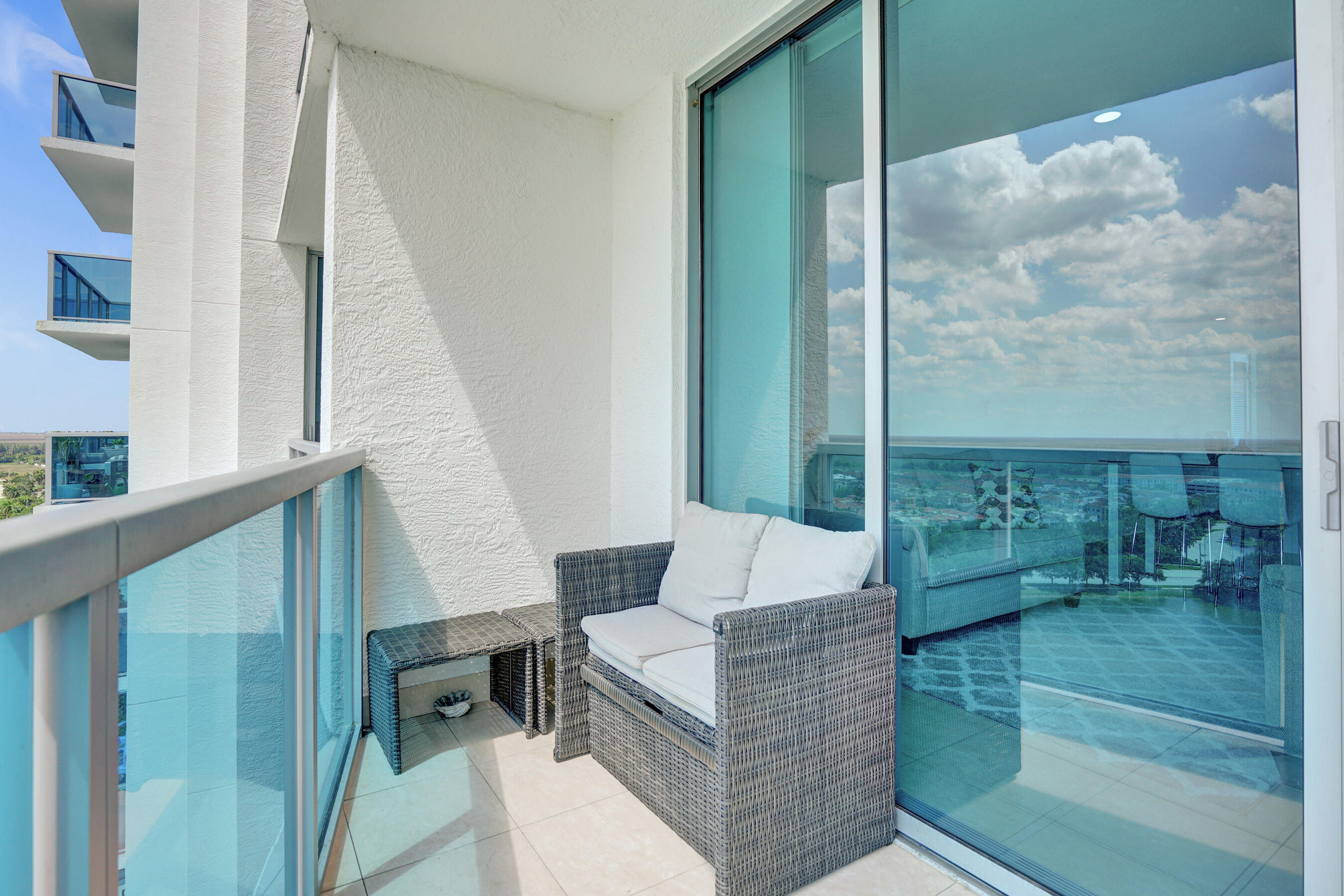 2641 N Flamingo #2105n, Sunrise FL 33323