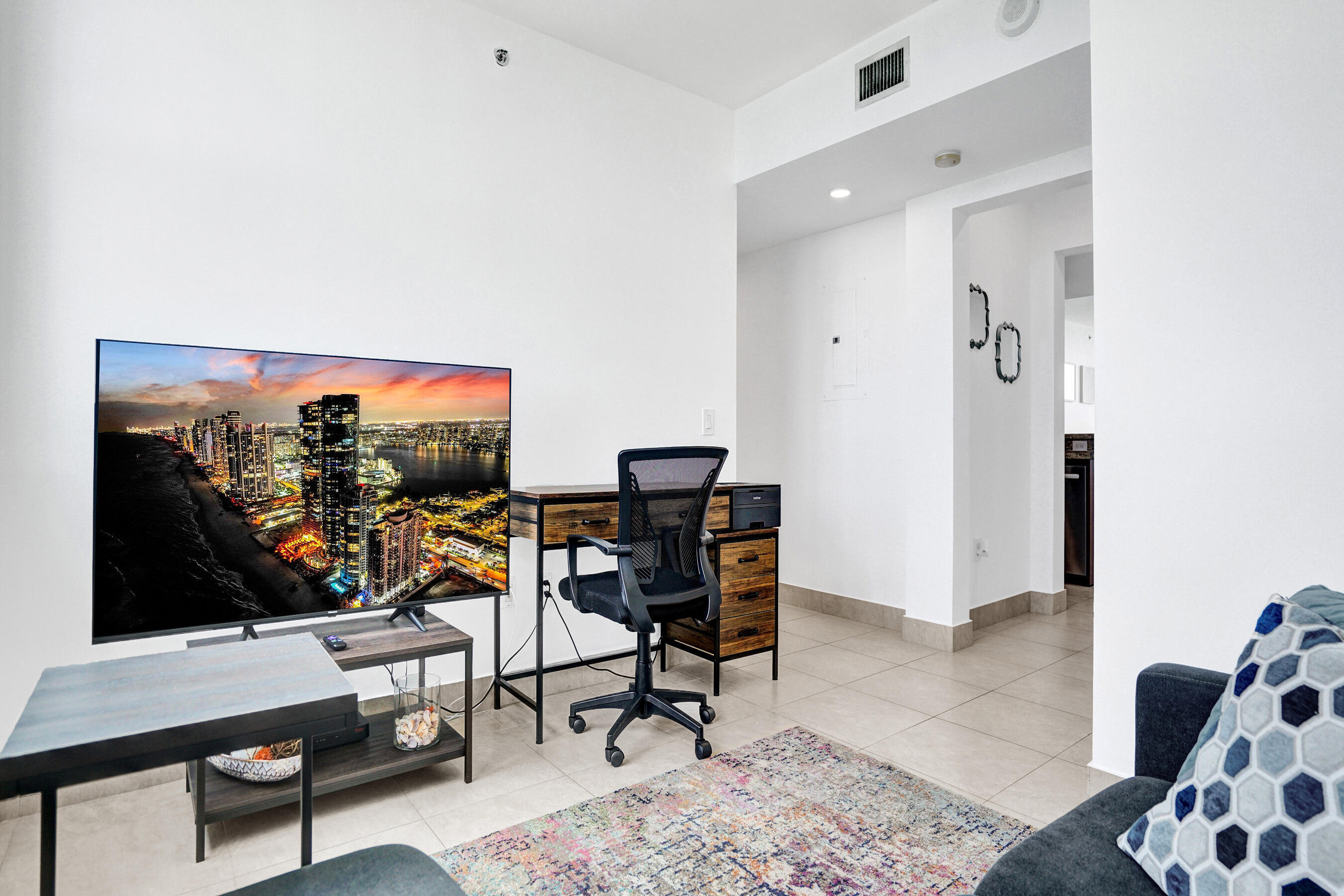 2641 N Flamingo #2105n, Sunrise FL 33323