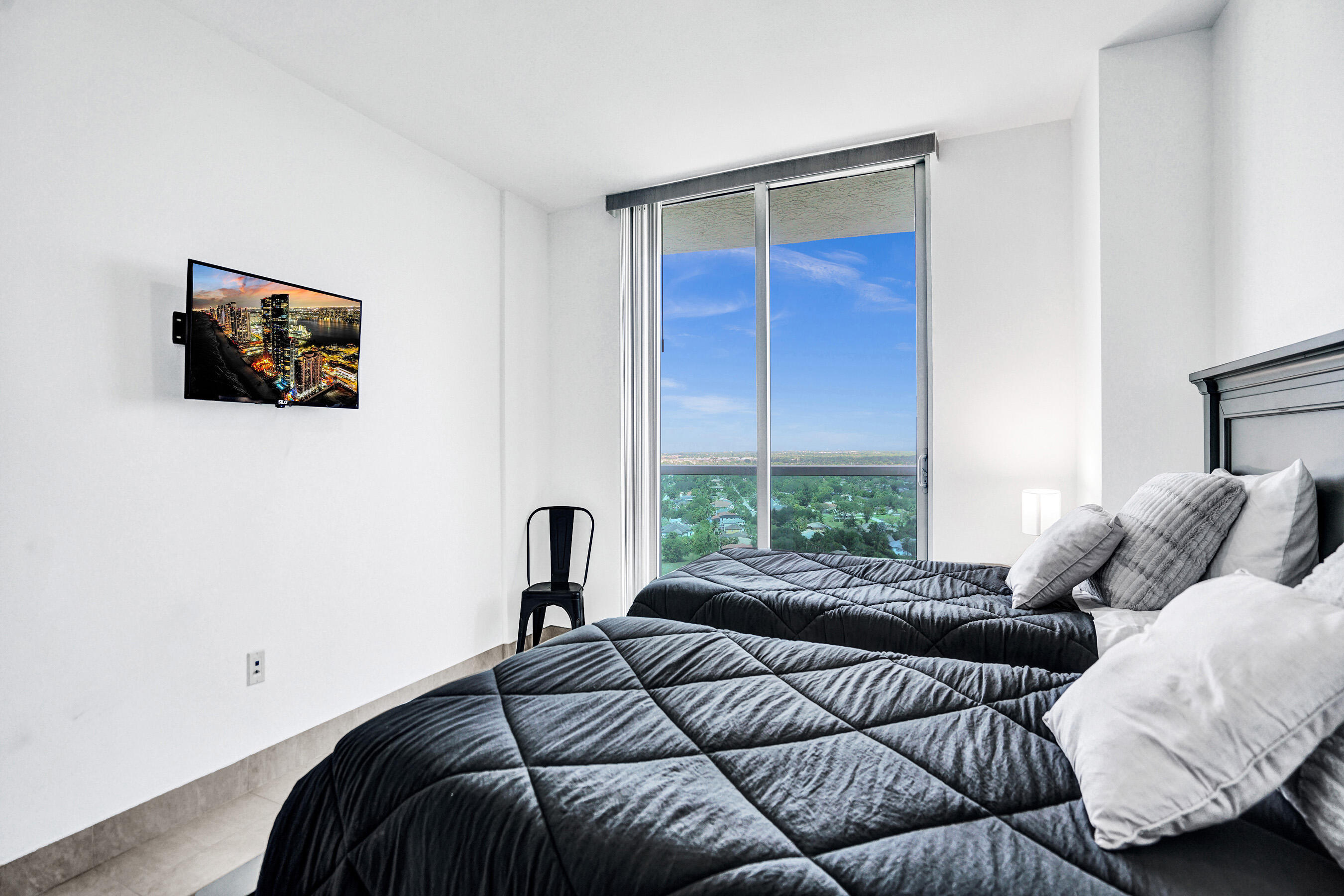 2641 N Flamingo #2105n, Sunrise FL 33323
