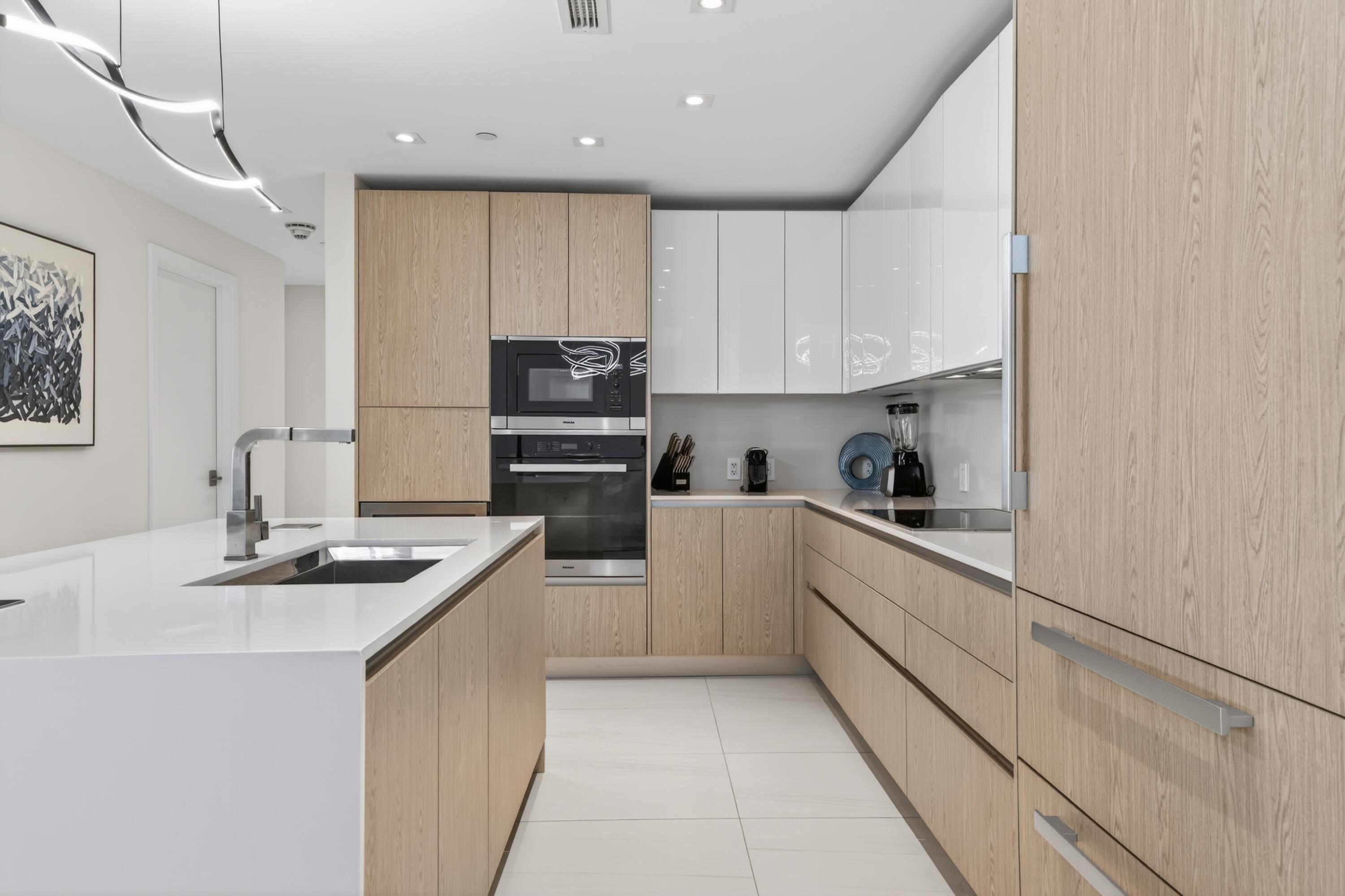 3100 N Ocean #804p, Singer Island FL 33404