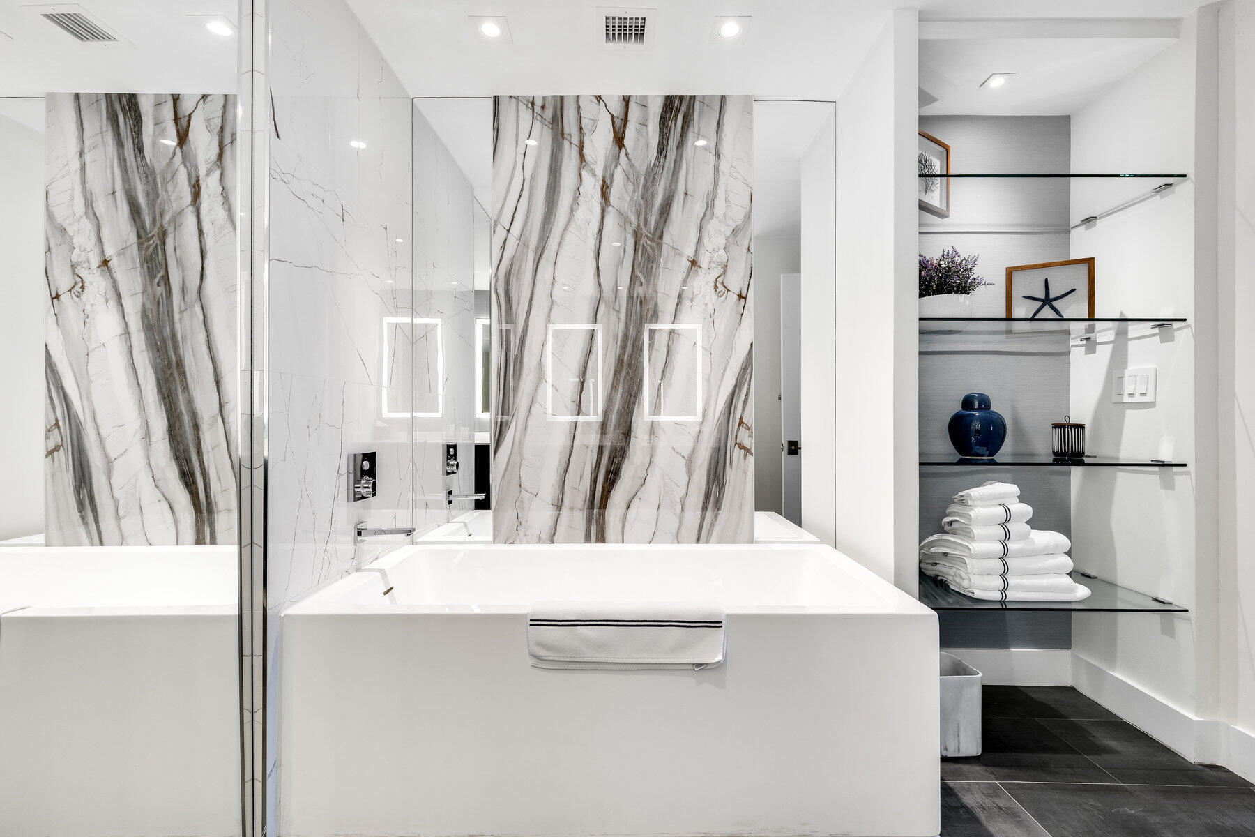 3100 N Ocean #804p, Singer Island FL 33404