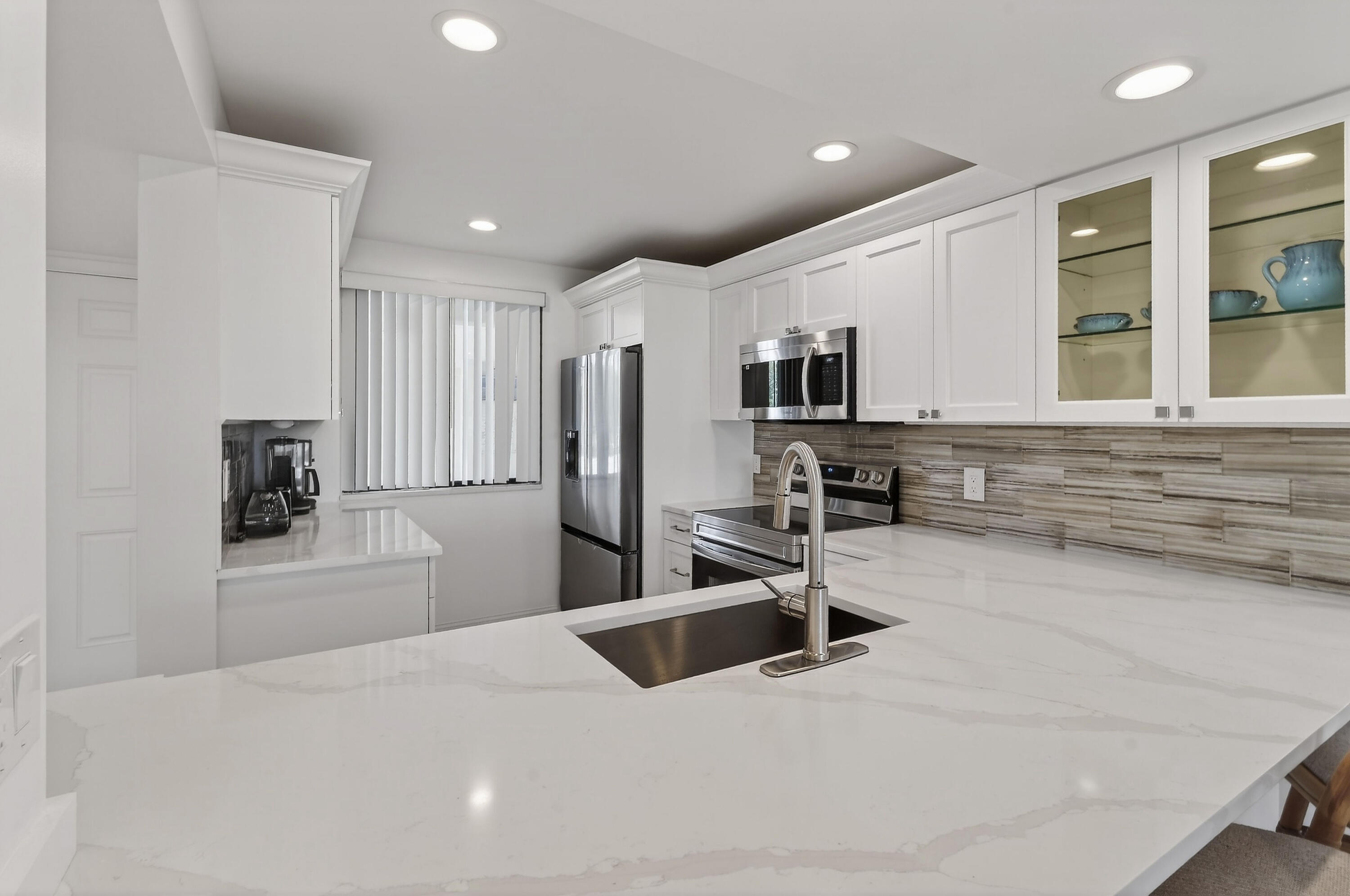 301 S Seas #104, Jupiter FL 33477