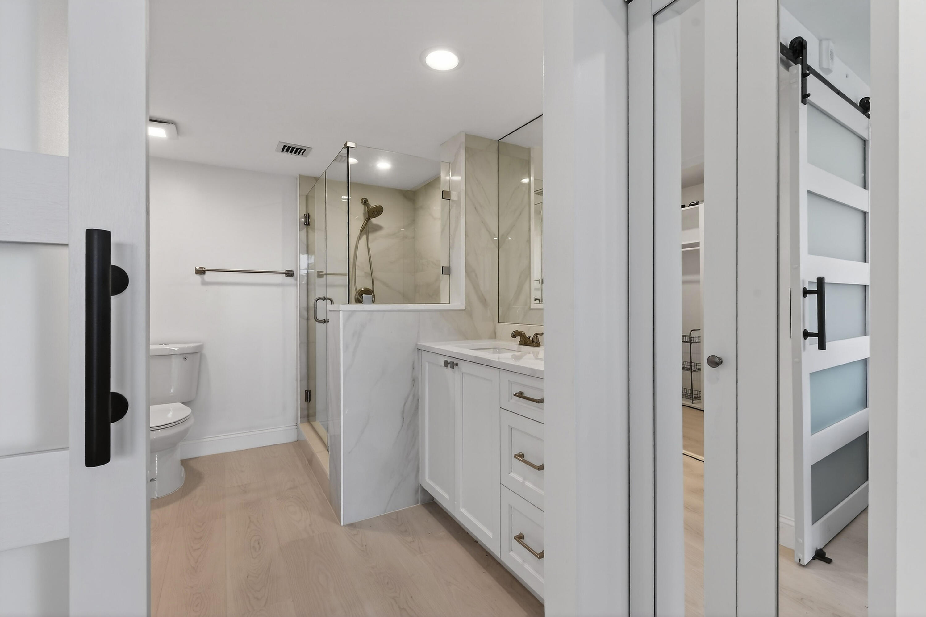 301 S Seas #104, Jupiter FL 33477