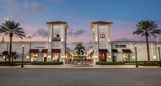 301 S Seas #104, Jupiter FL 33477
