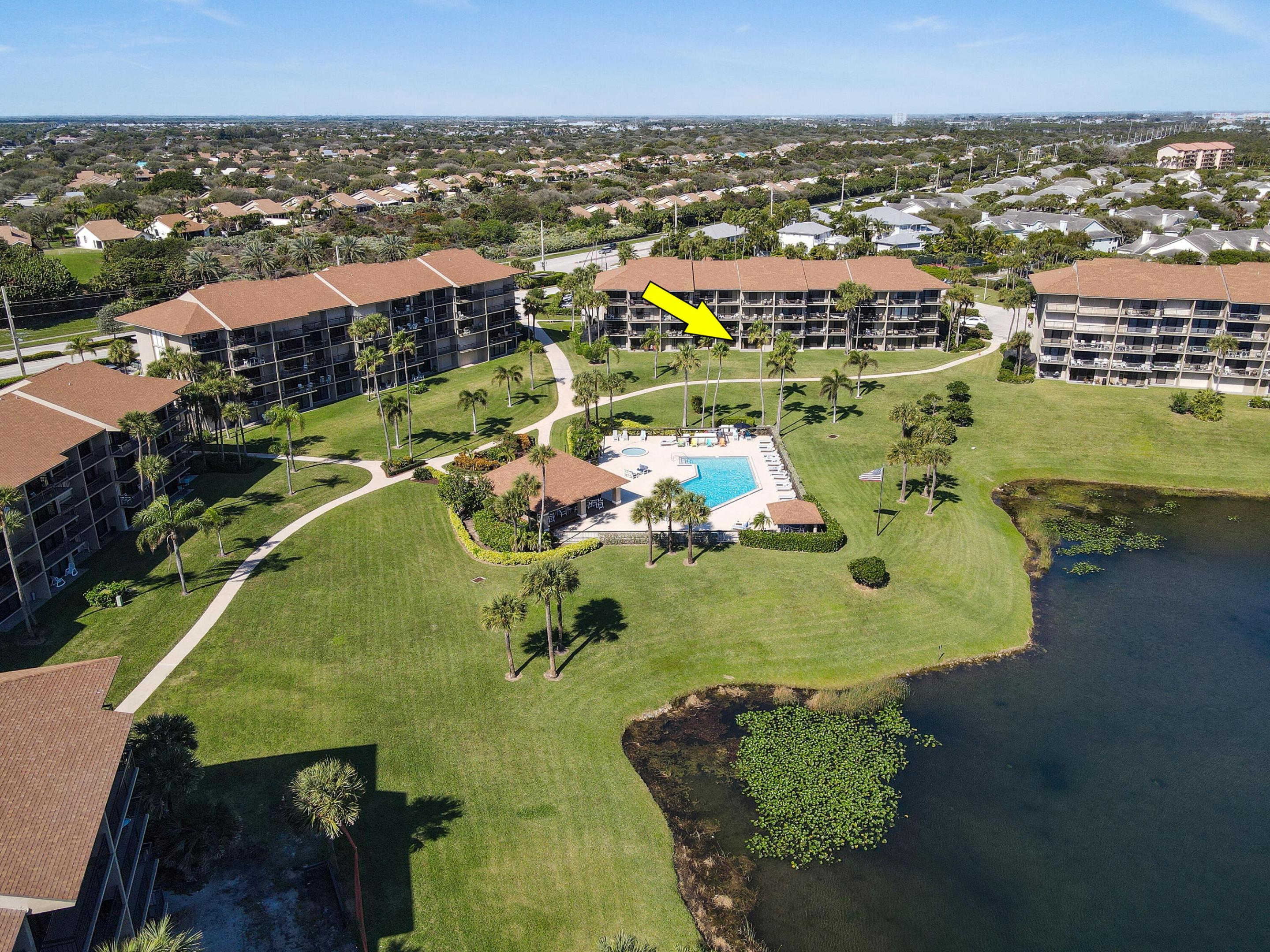 301 S Seas #104, Jupiter FL 33477
