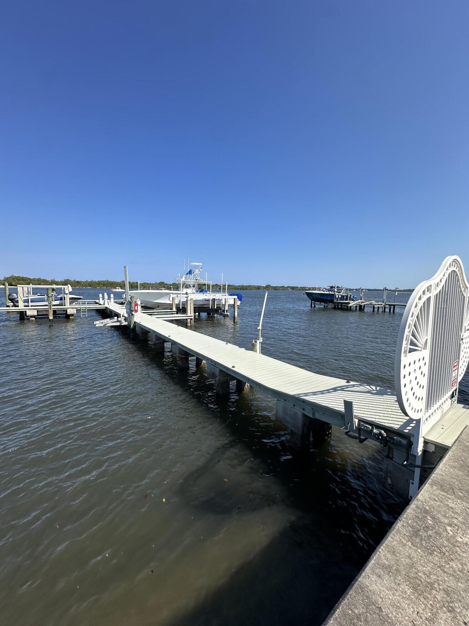 129 S Flagler Promenade, West Palm Beach FL 33405