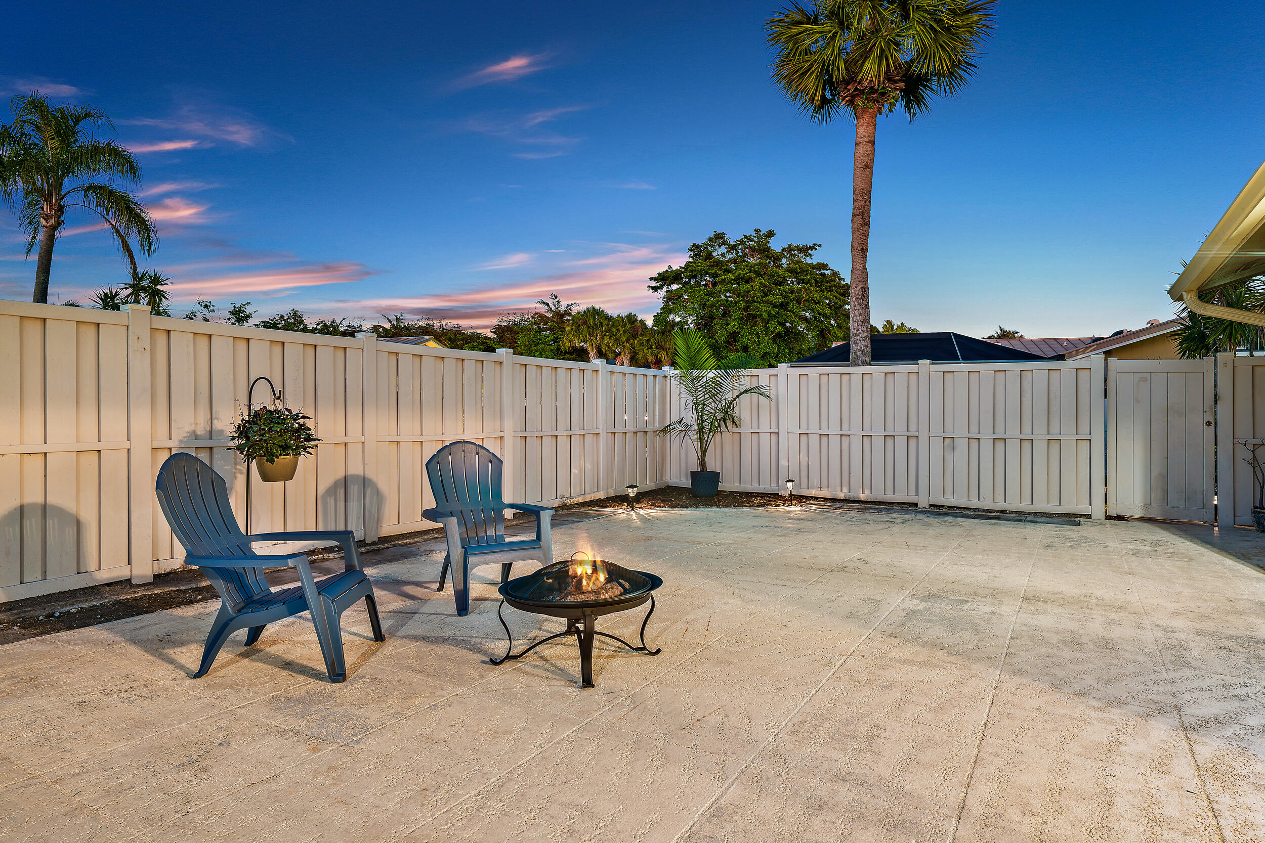 5537 Eagle Lake, Palm Beach Gardens FL 33418