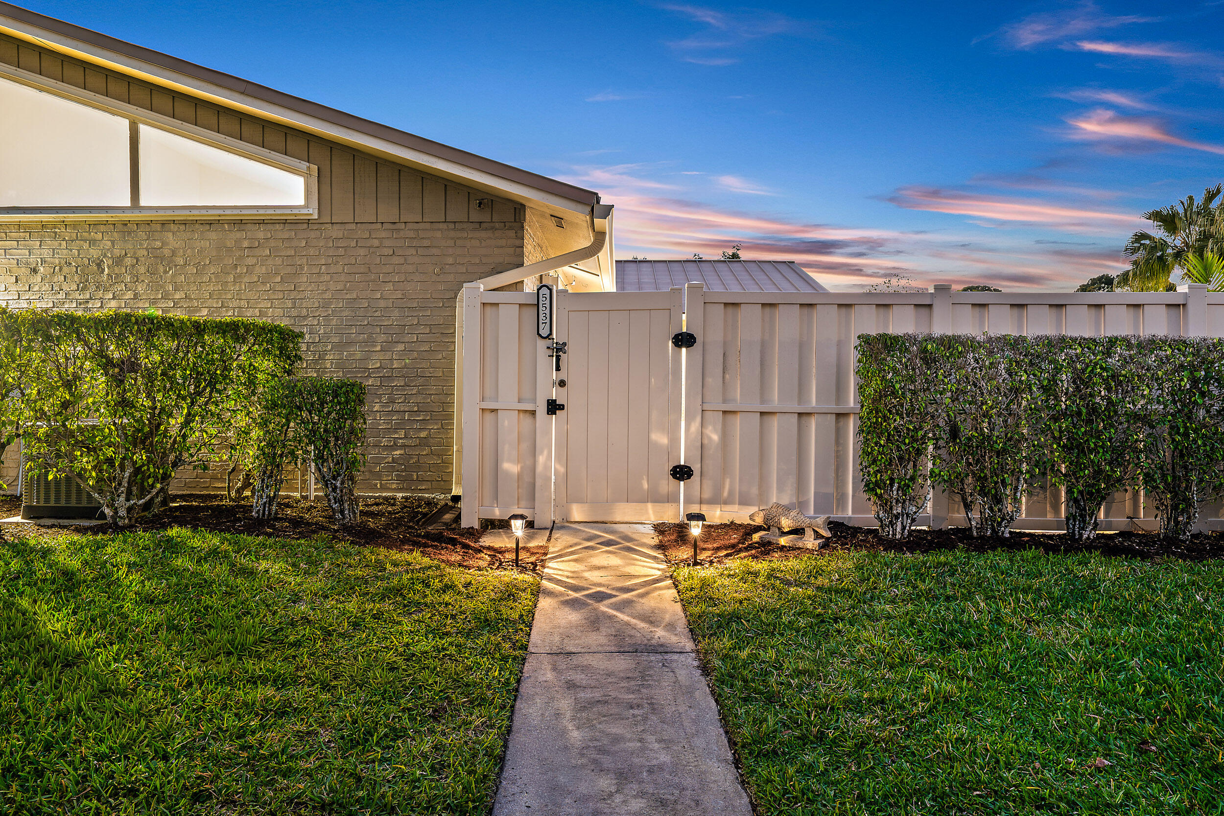 5537 Eagle Lake, Palm Beach Gardens FL 33418
