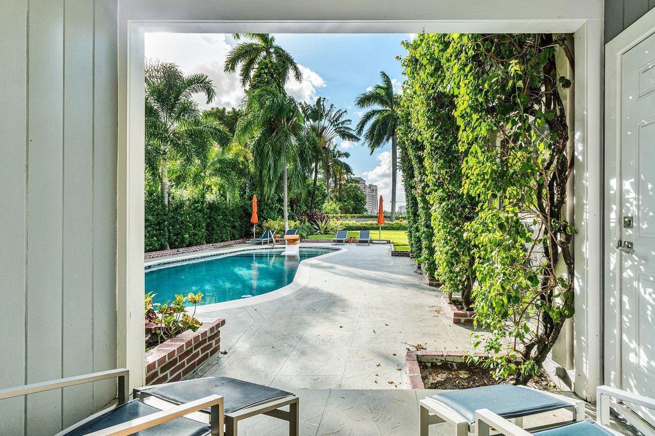 15 S Lake, Palm Beach FL 33480