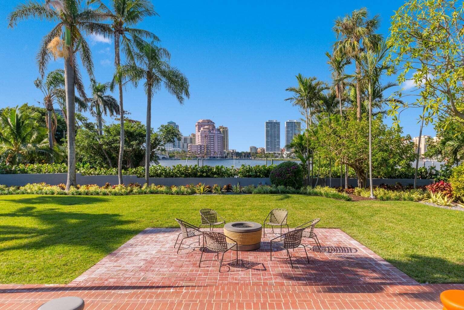 15 S Lake, Palm Beach FL 33480