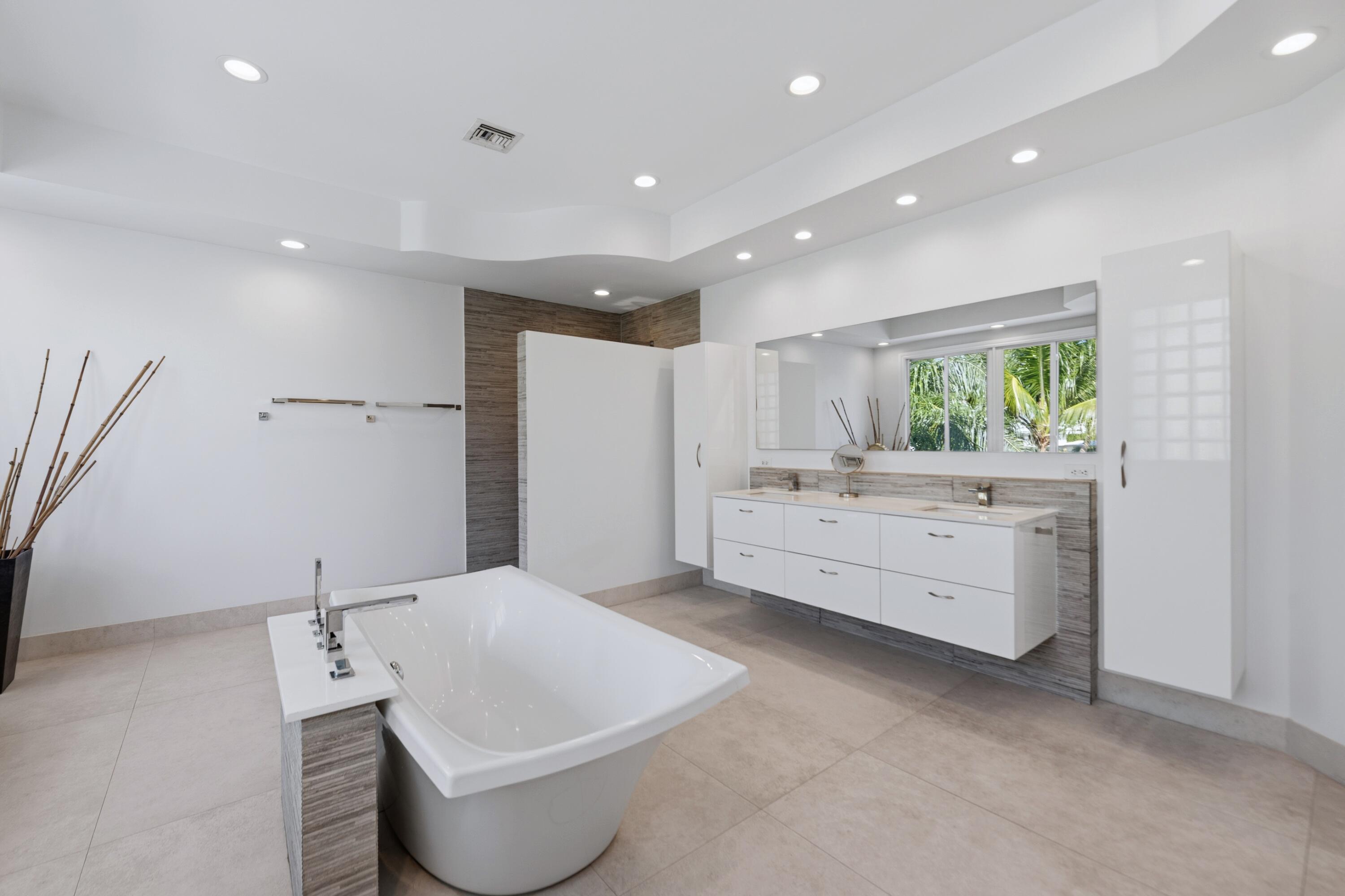 607 Intracoastal, Fort Lauderdale FL 33304