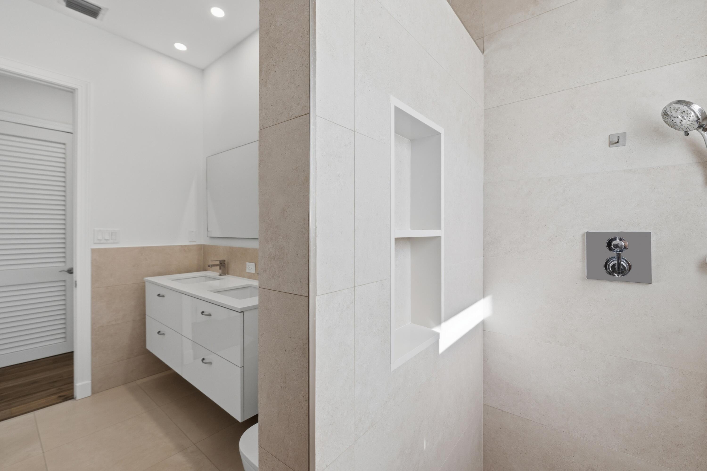 607 Intracoastal, Fort Lauderdale FL 33304