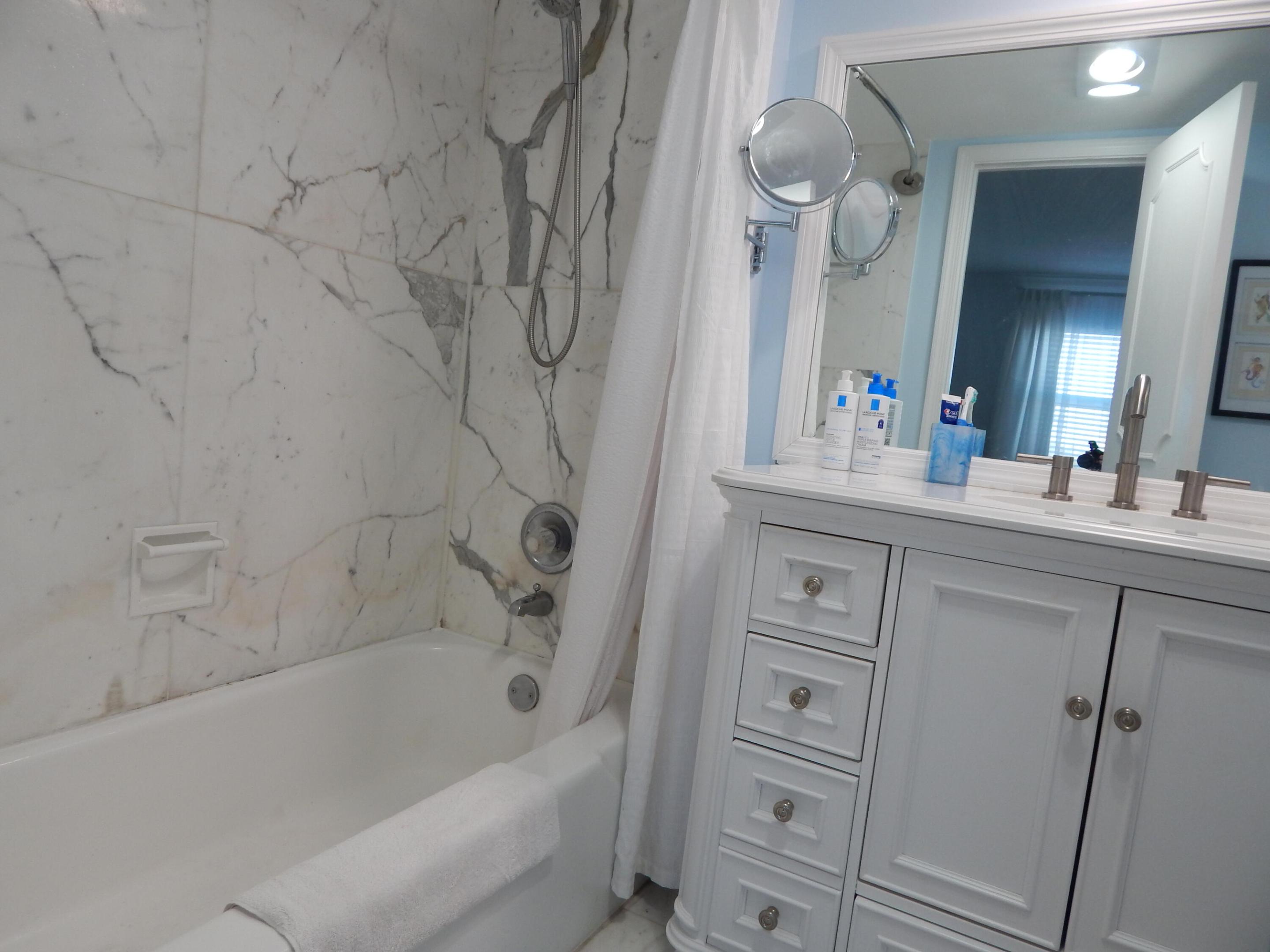 2829 NE 33rd #203, Fort Lauderdale FL 33306
