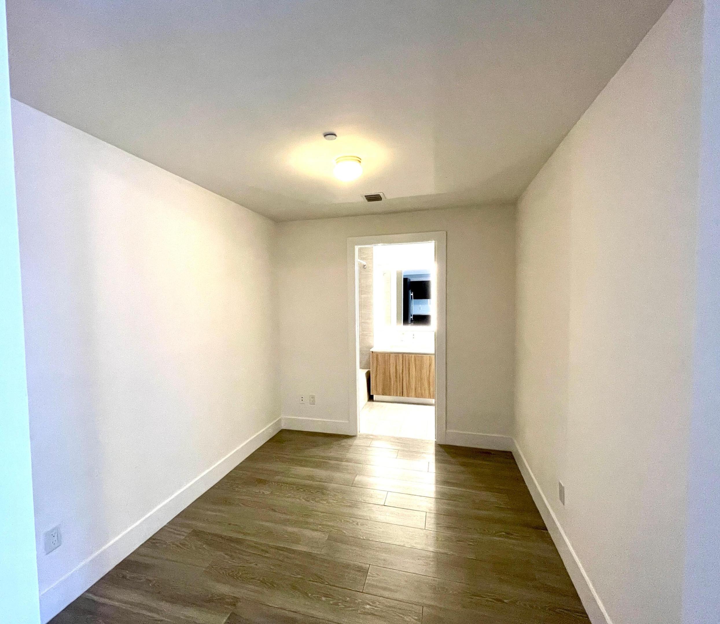 2960 NE 207th #1107, Aventura FL 33180