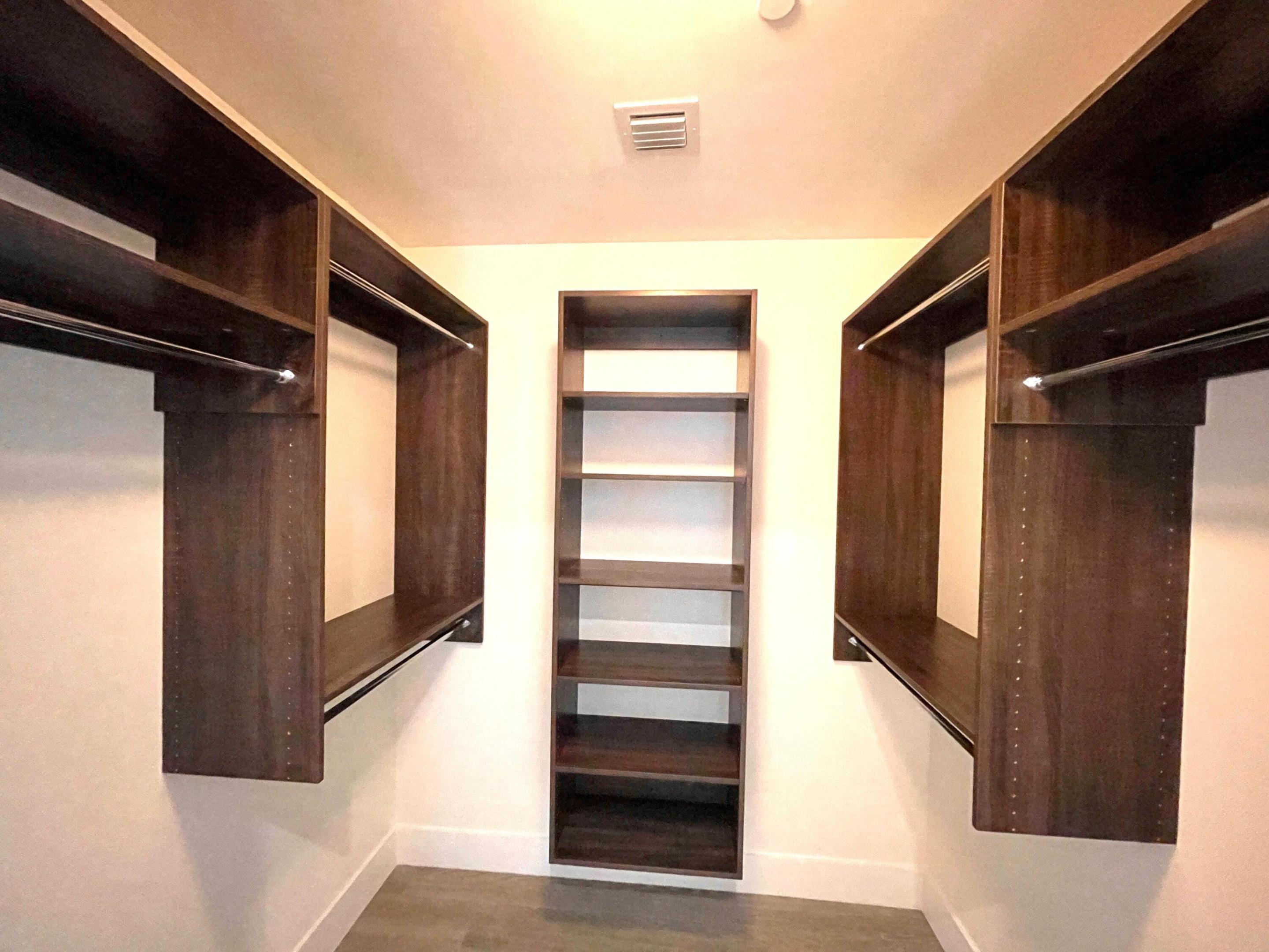 2960 NE 207th #1107, Aventura FL 33180