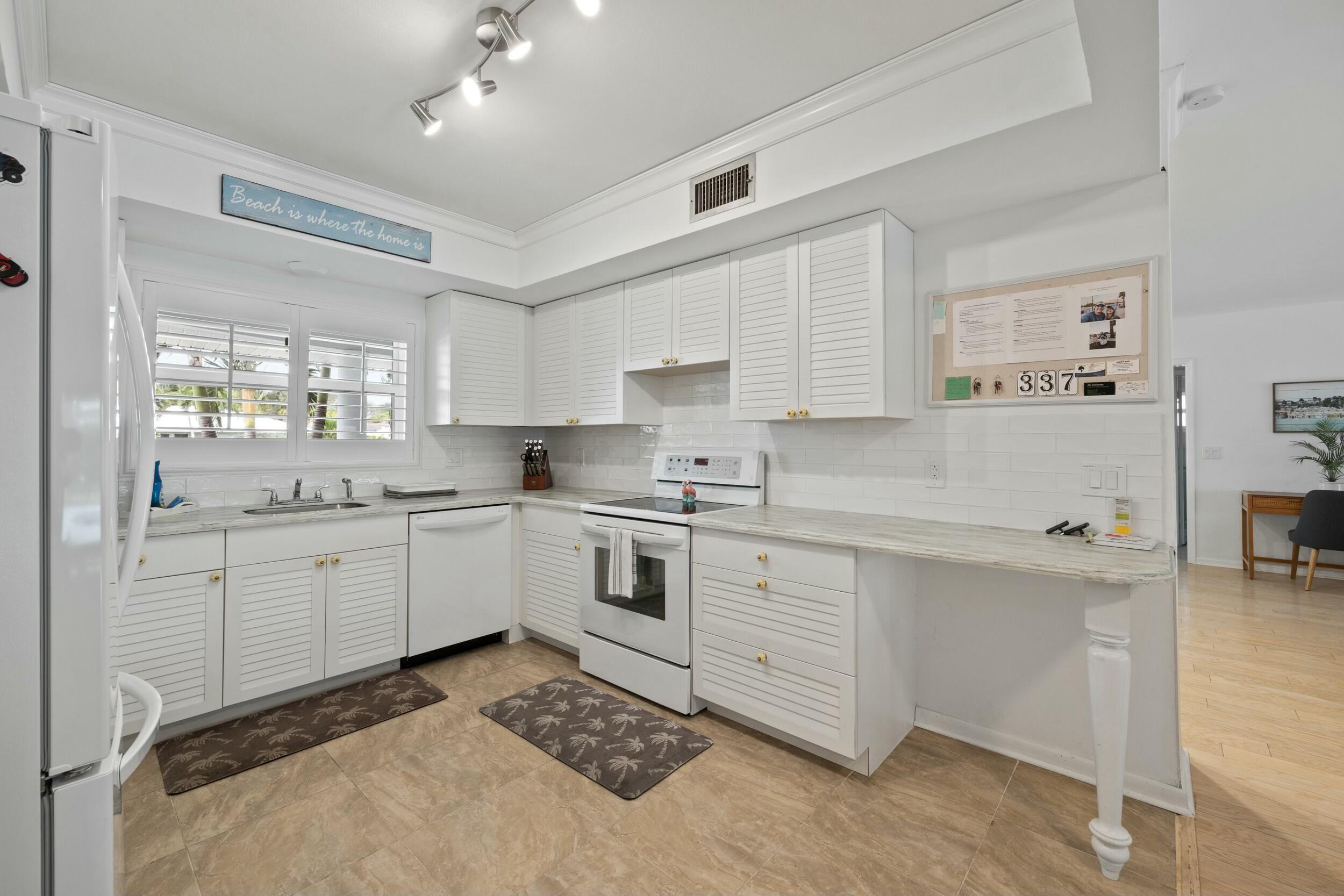 337 Fairway, Tequesta FL 33469