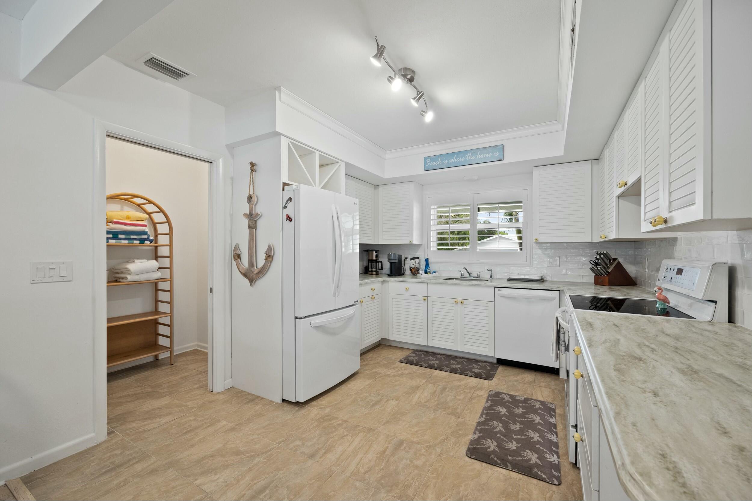 337 Fairway, Tequesta FL 33469