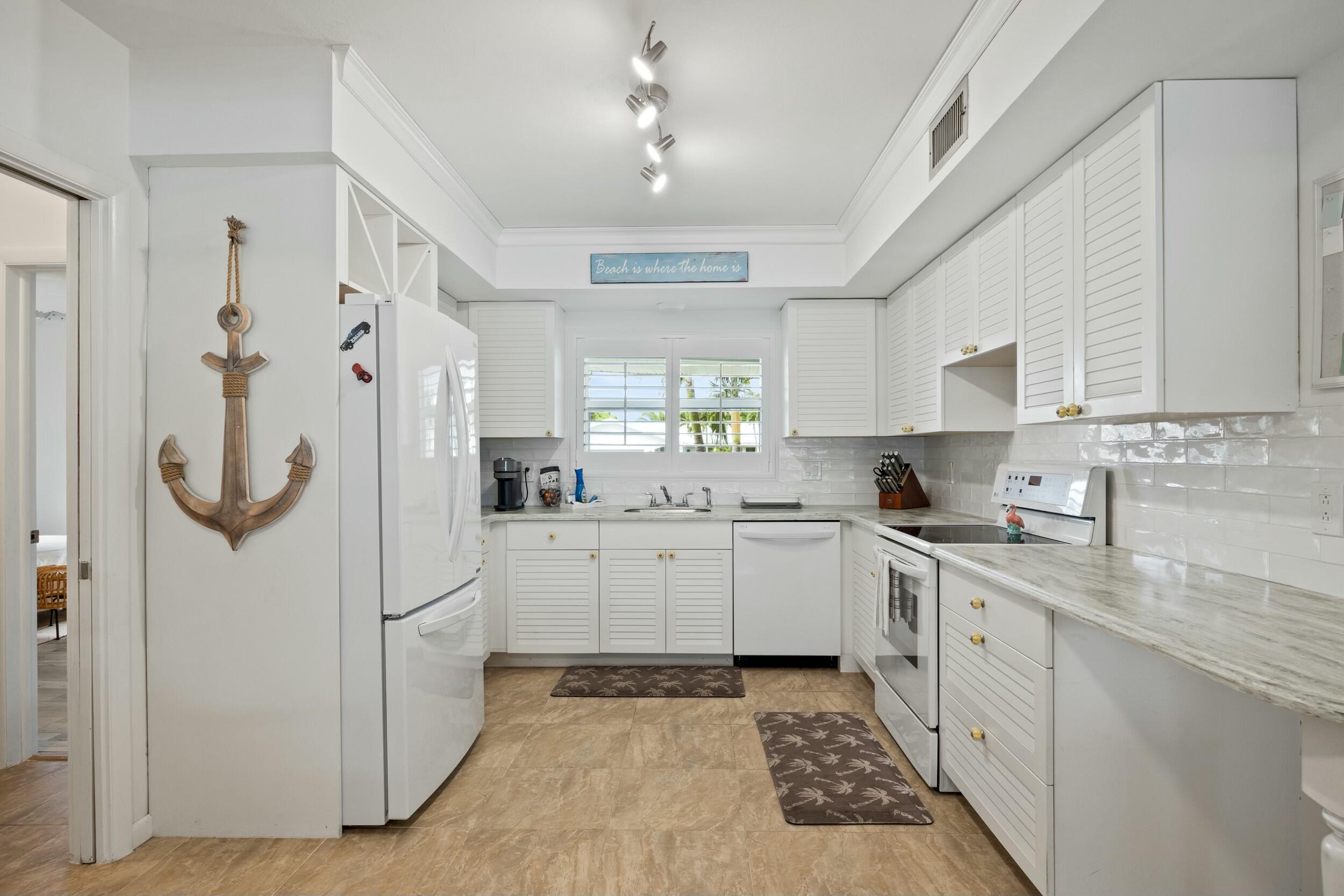 337 Fairway, Tequesta FL 33469