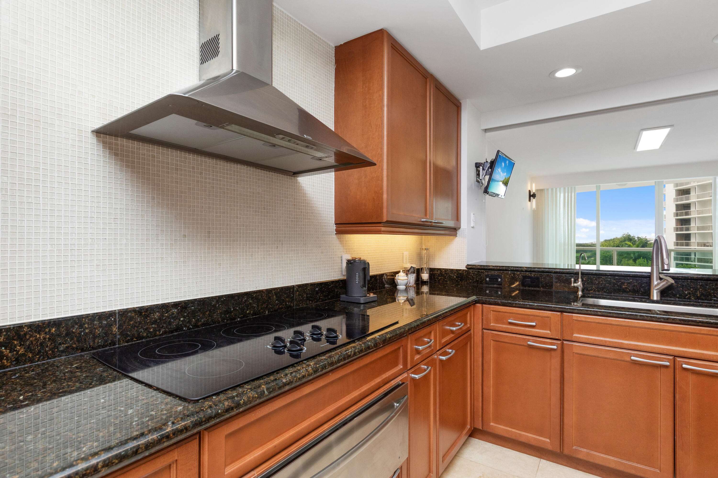 20201 E Country Club #706, Aventura FL 33180