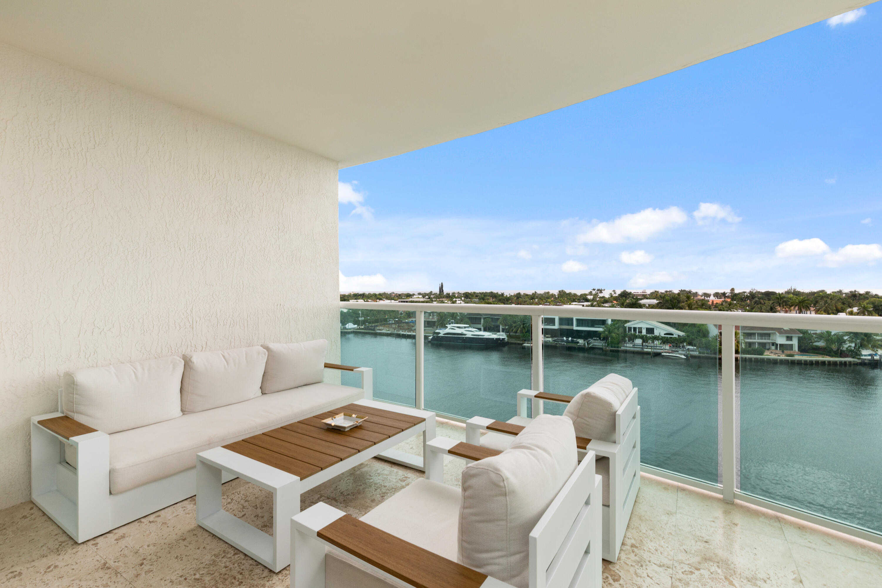 20201 E Country Club #706, Aventura FL 33180