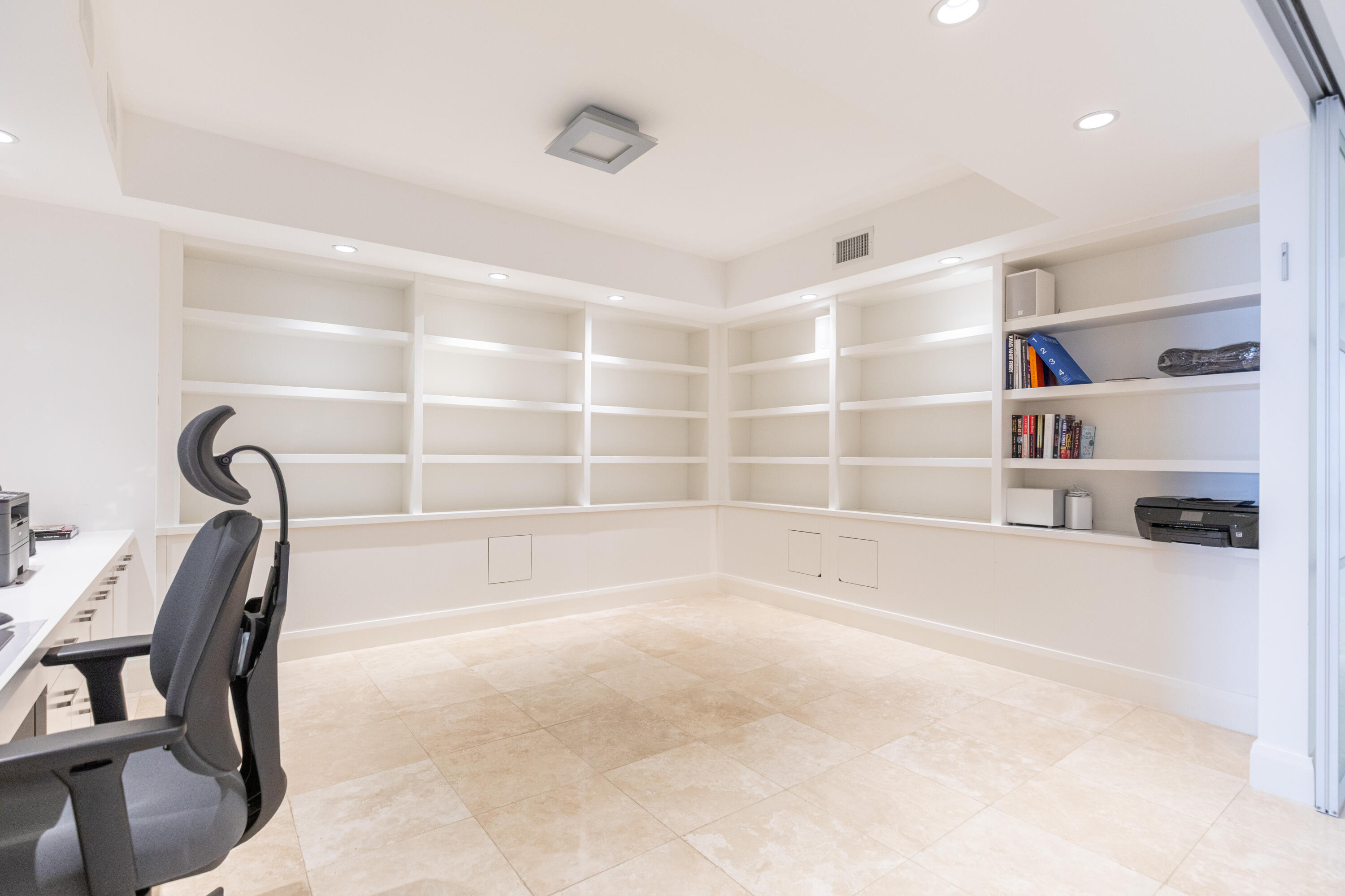 20201 E Country Club #706, Aventura FL 33180