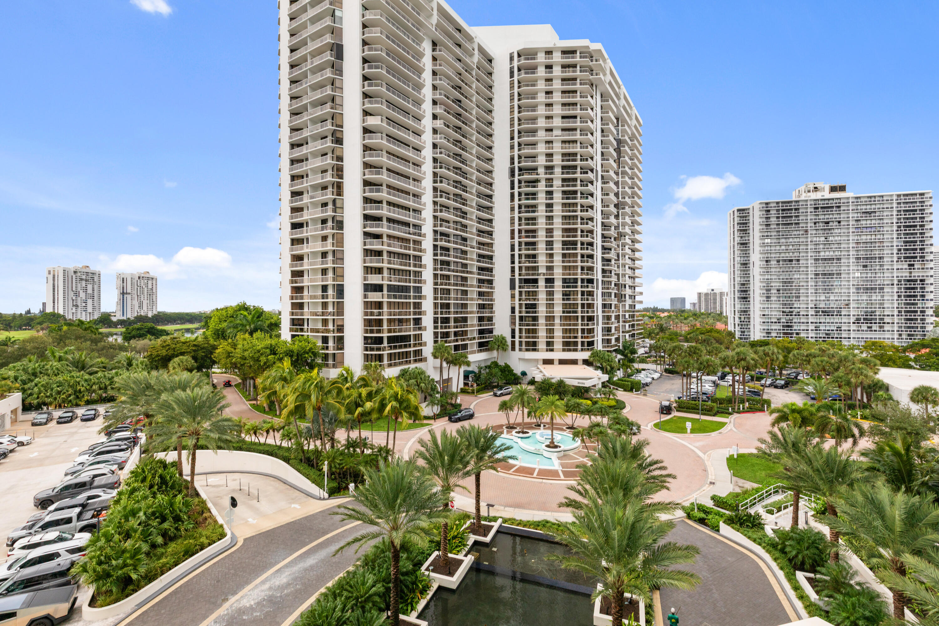 20201 E Country Club #706, Aventura FL 33180
