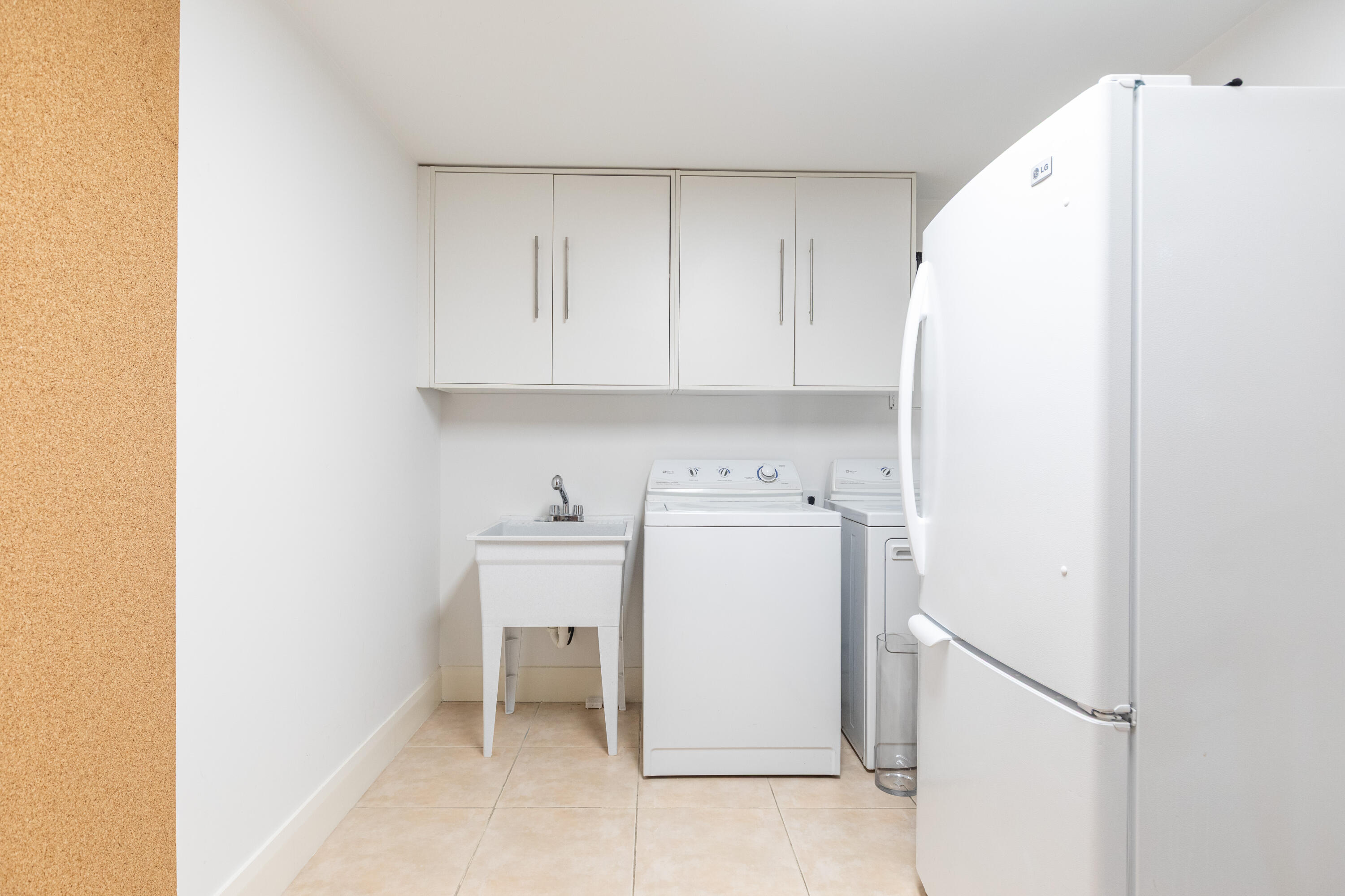 20201 E Country Club #706, Aventura FL 33180