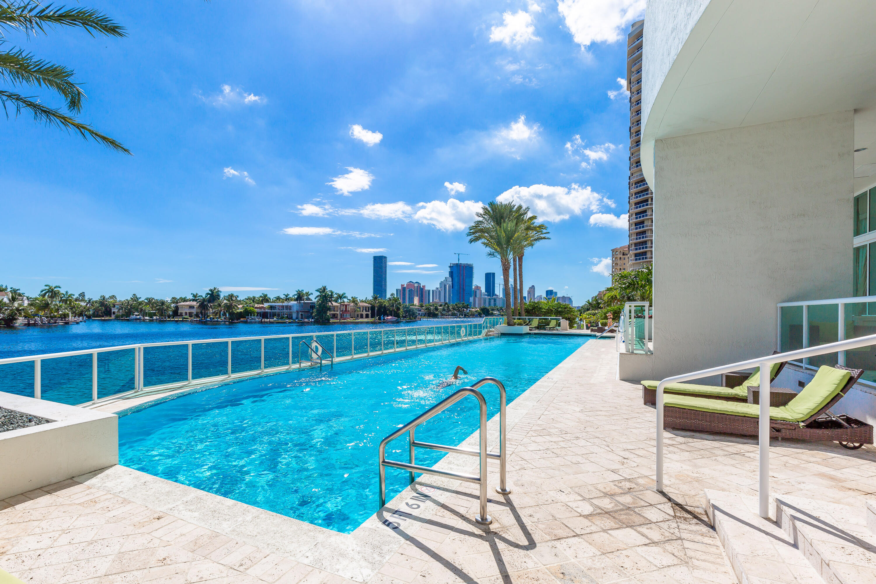 20201 E Country Club #706, Aventura FL 33180