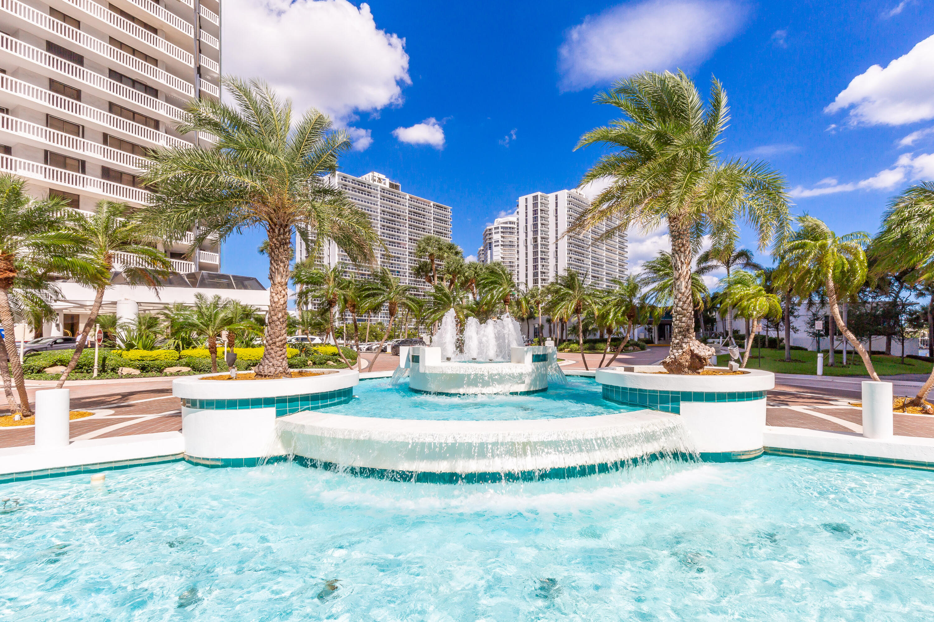 20201 E Country Club #706, Aventura FL 33180