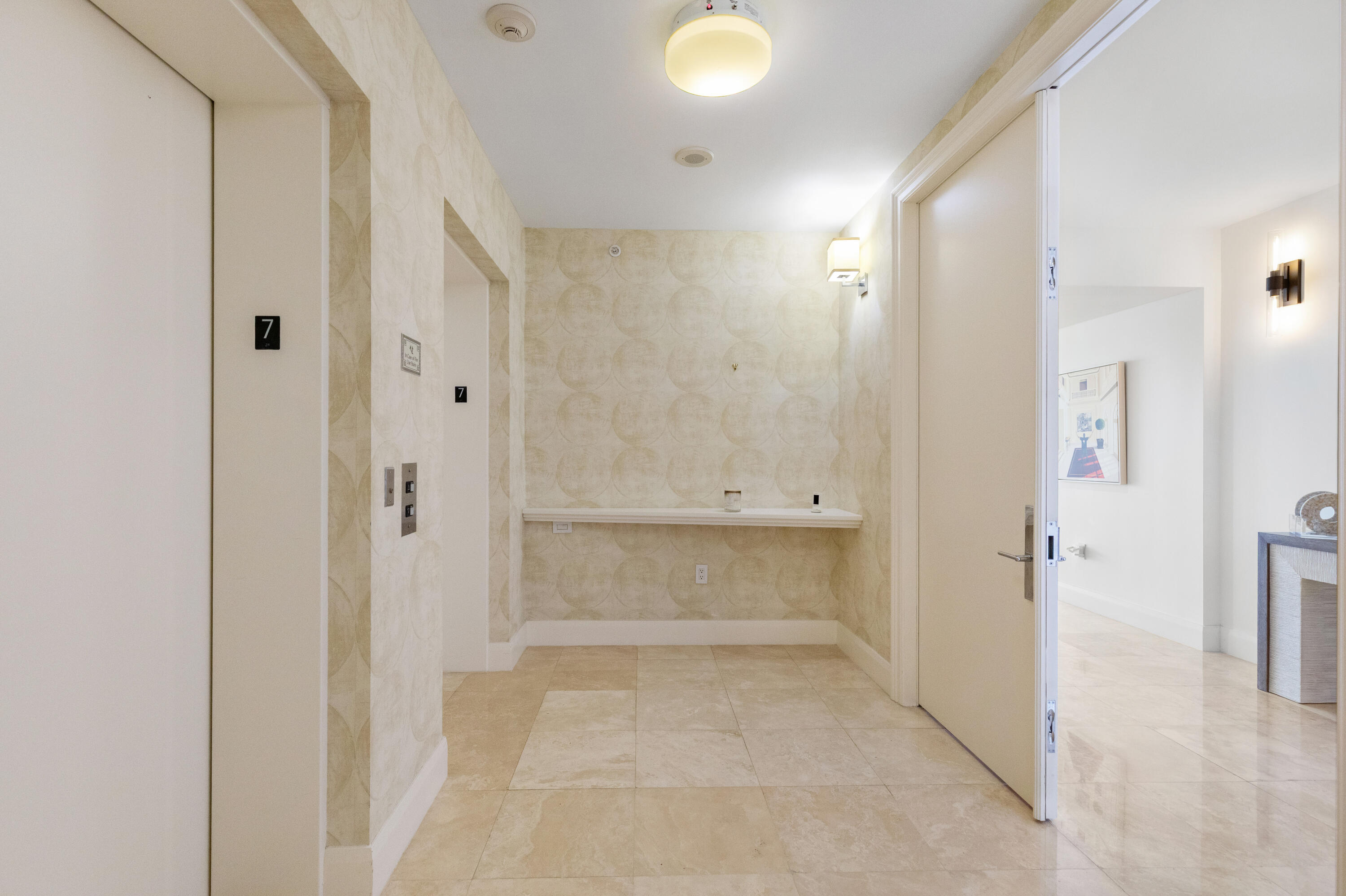 20201 E Country Club #706, Aventura FL 33180