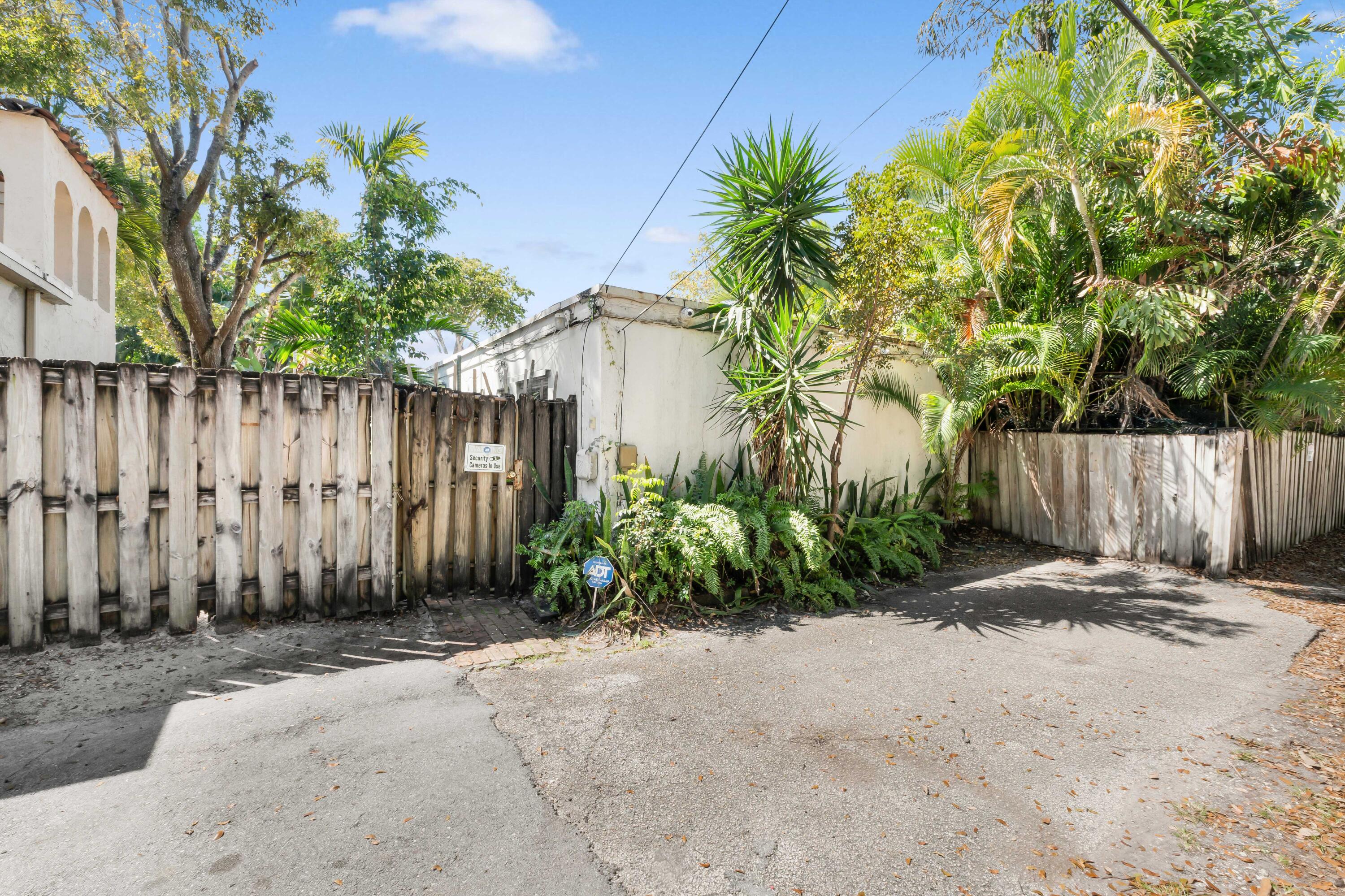 1217 SE 1st, Fort Lauderdale FL 33301