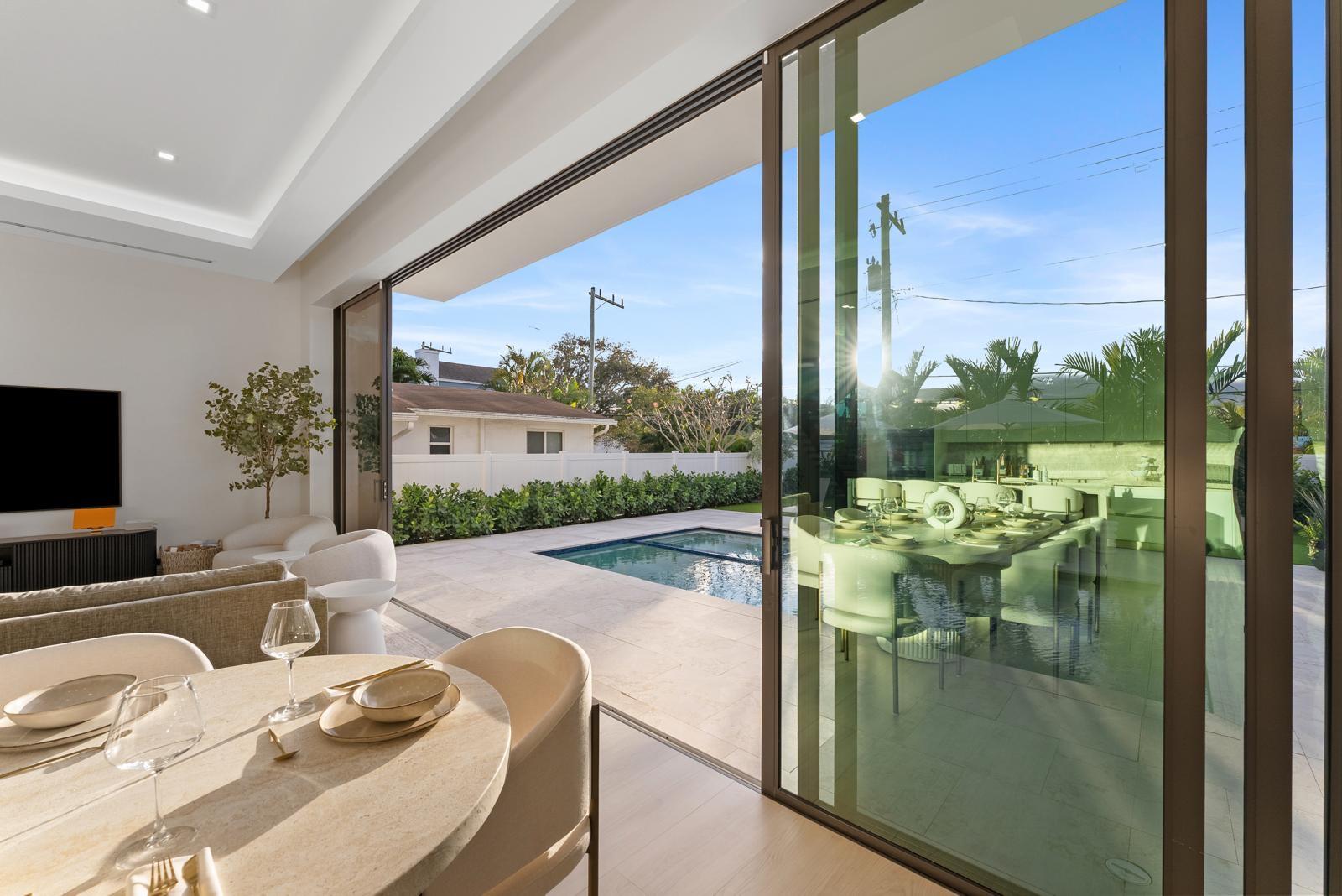220 S Swinton, Delray Beach FL 33444