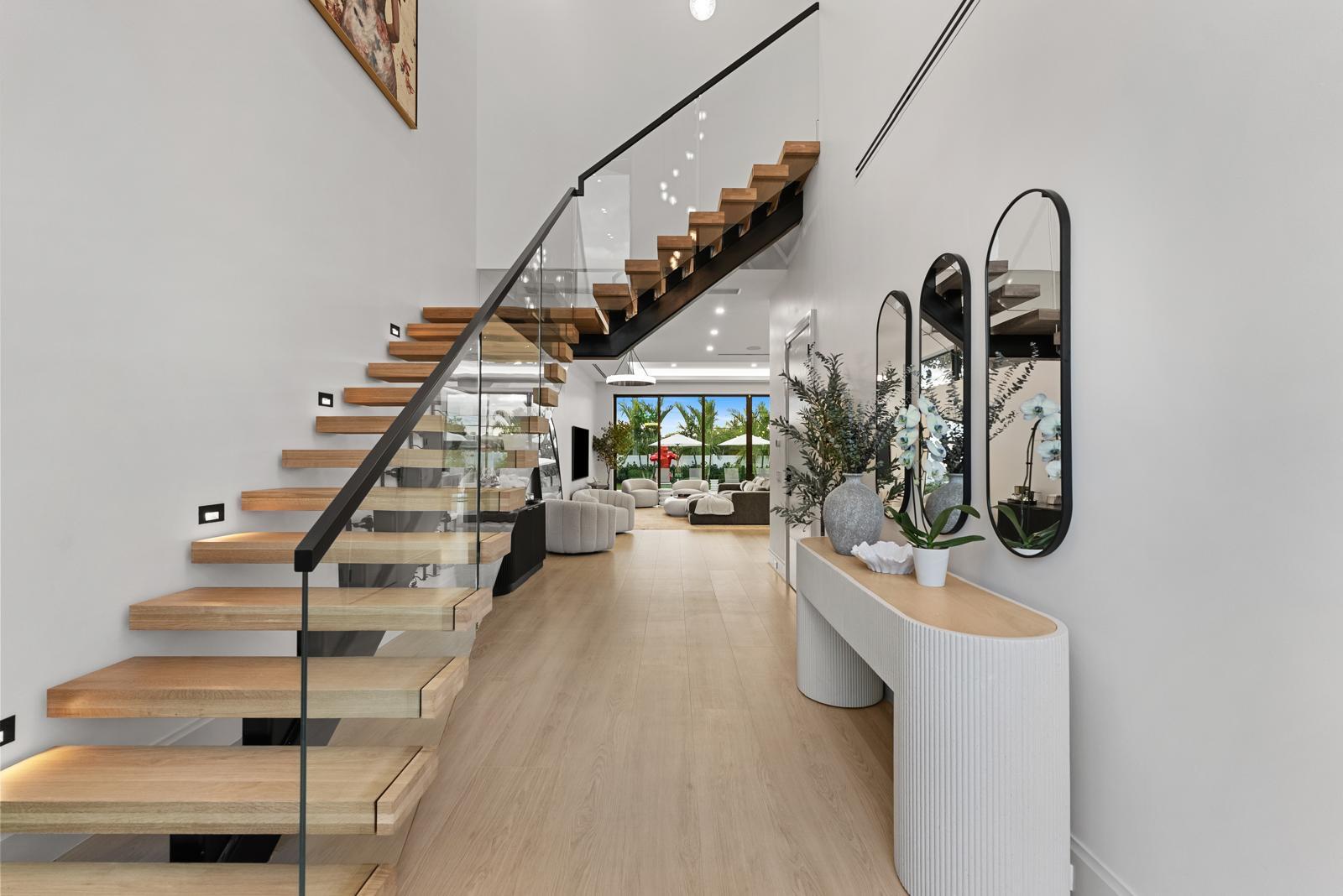 220 S Swinton, Delray Beach FL 33444