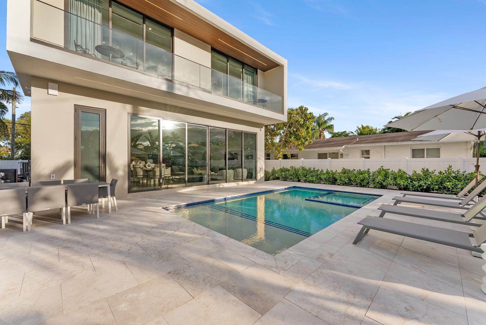220 S Swinton, Delray Beach FL 33444