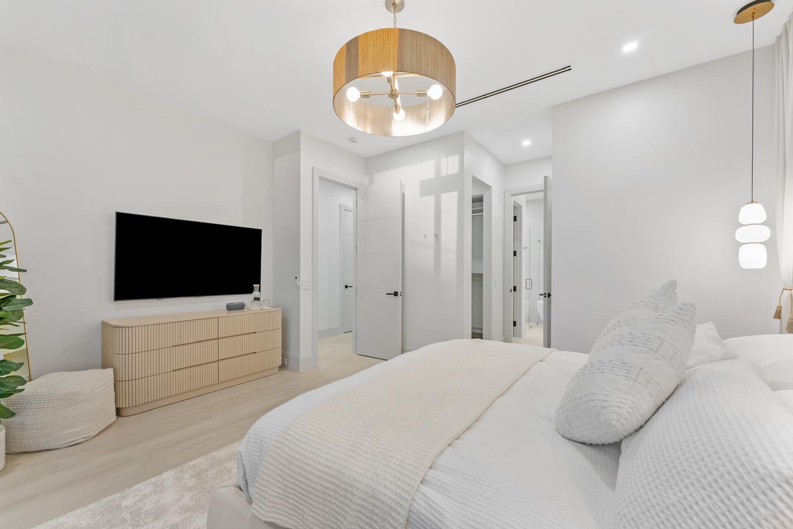 220 S Swinton, Delray Beach FL 33444