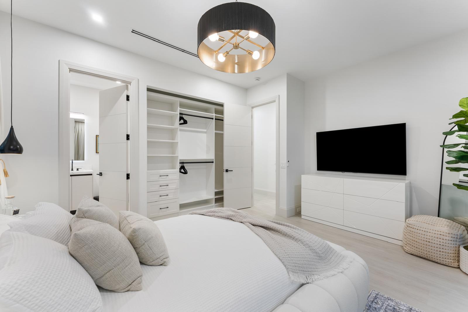 220 S Swinton, Delray Beach FL 33444