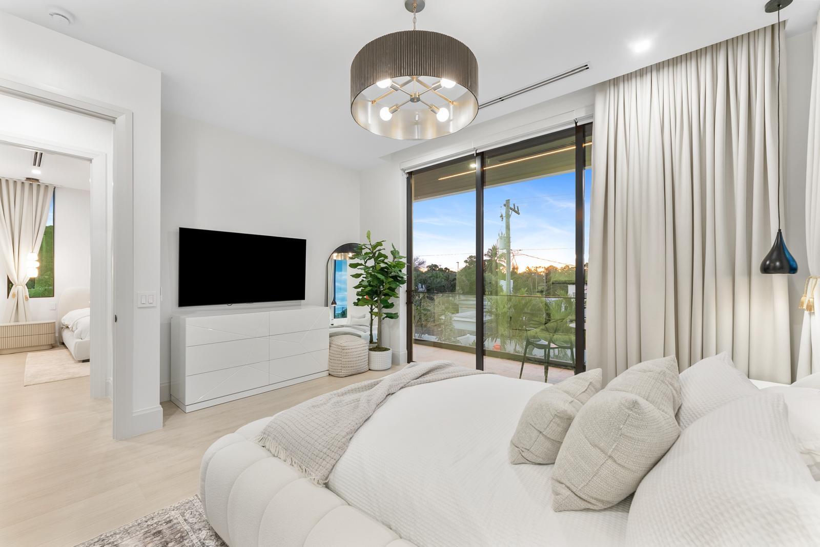 220 S Swinton, Delray Beach FL 33444