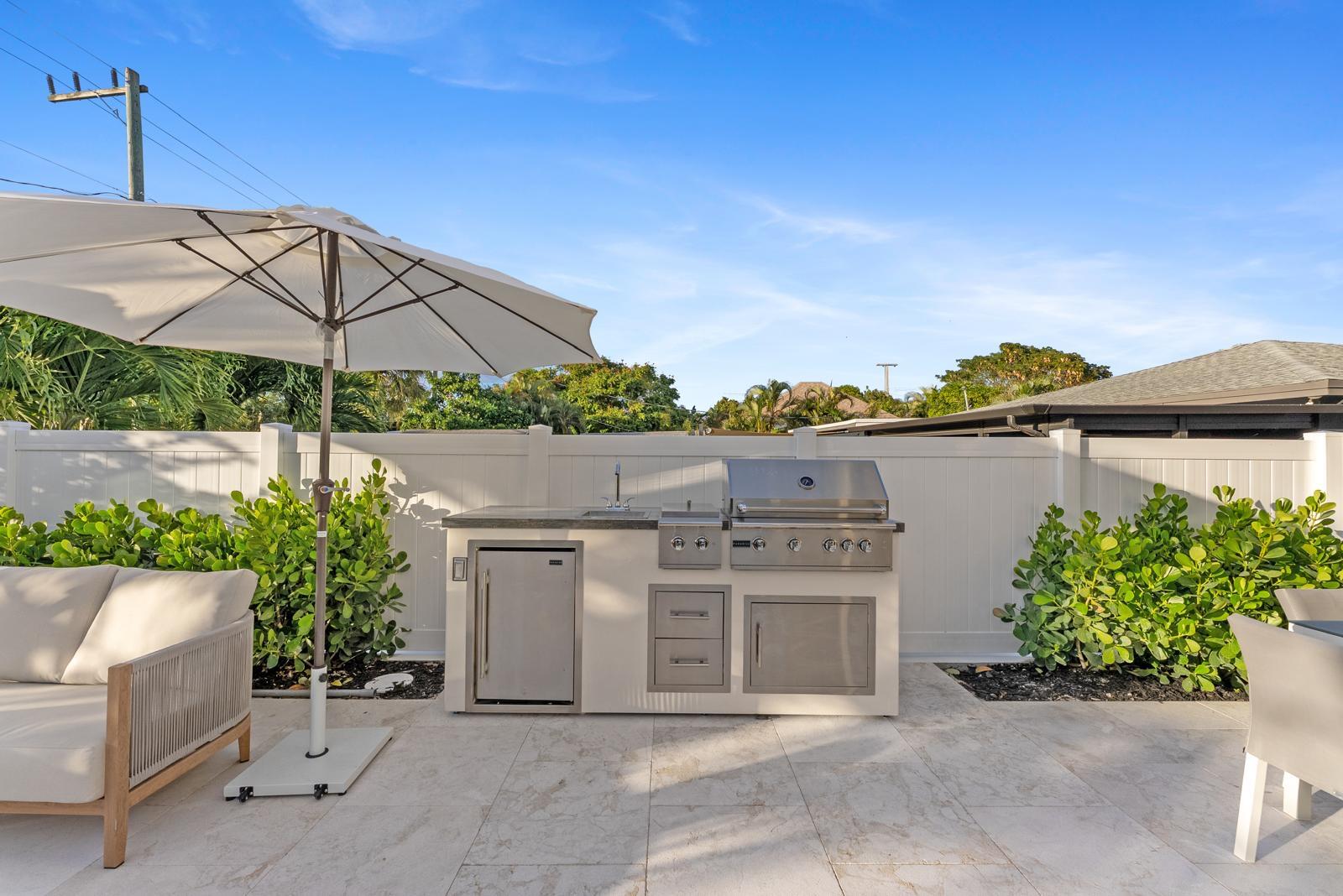220 S Swinton, Delray Beach FL 33444
